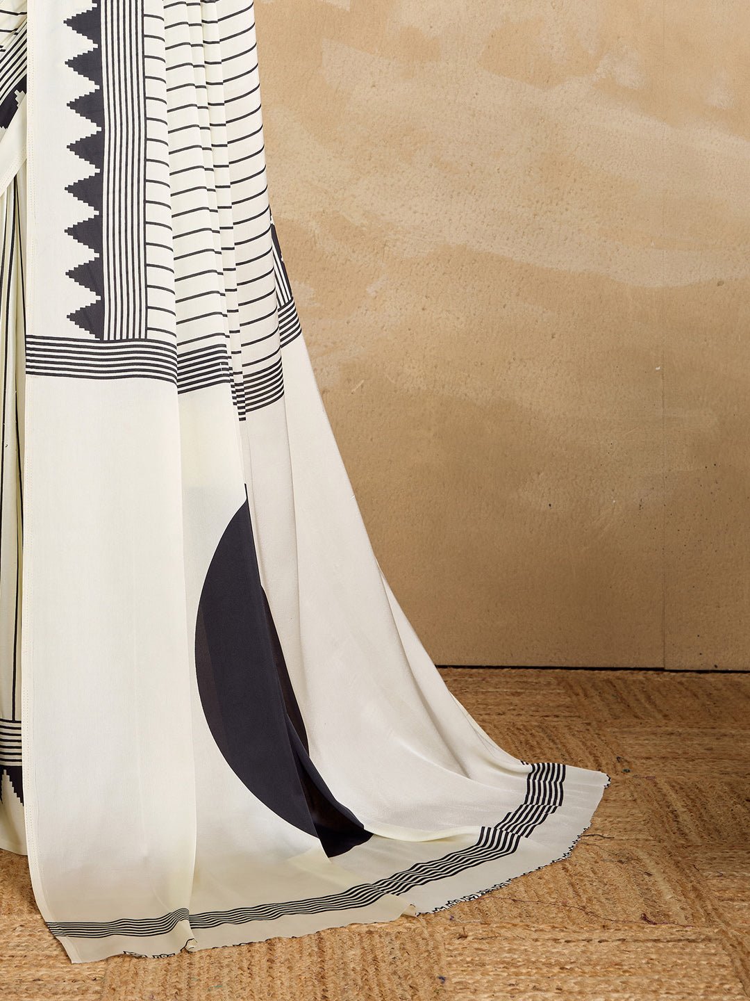Off-White & Black Geometric Saree - Ressa