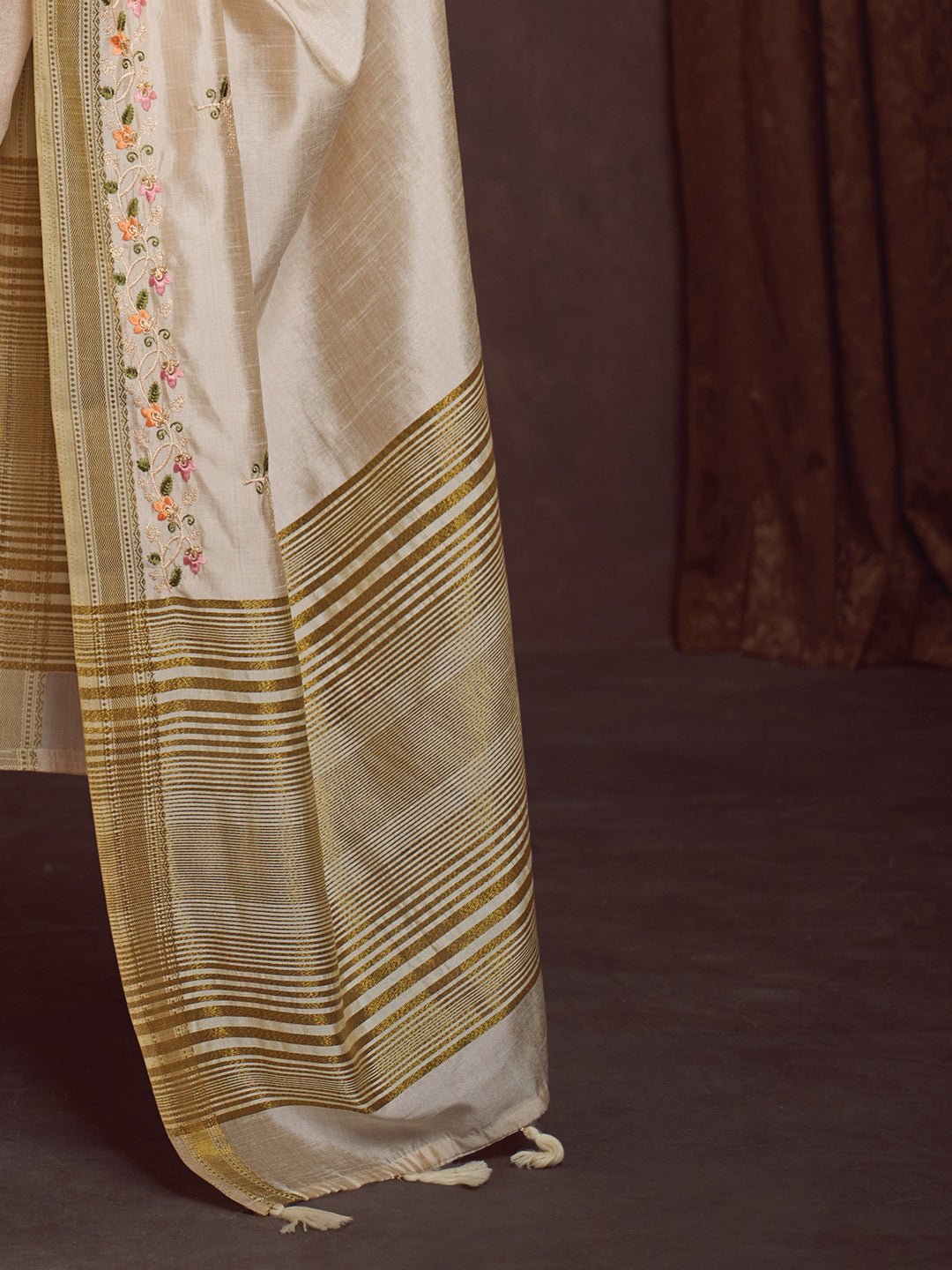 Off-White & Cream Silk Blend Heritage Handloom Aesthetic Saree - Ressa