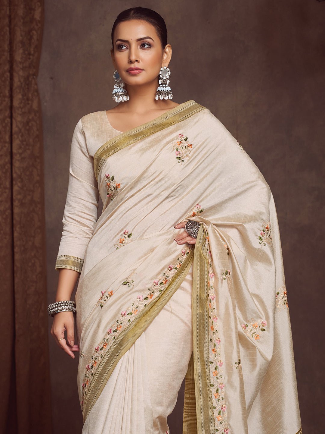 Off-White & Cream Silk Blend Heritage Handloom Aesthetic Saree - Ressa