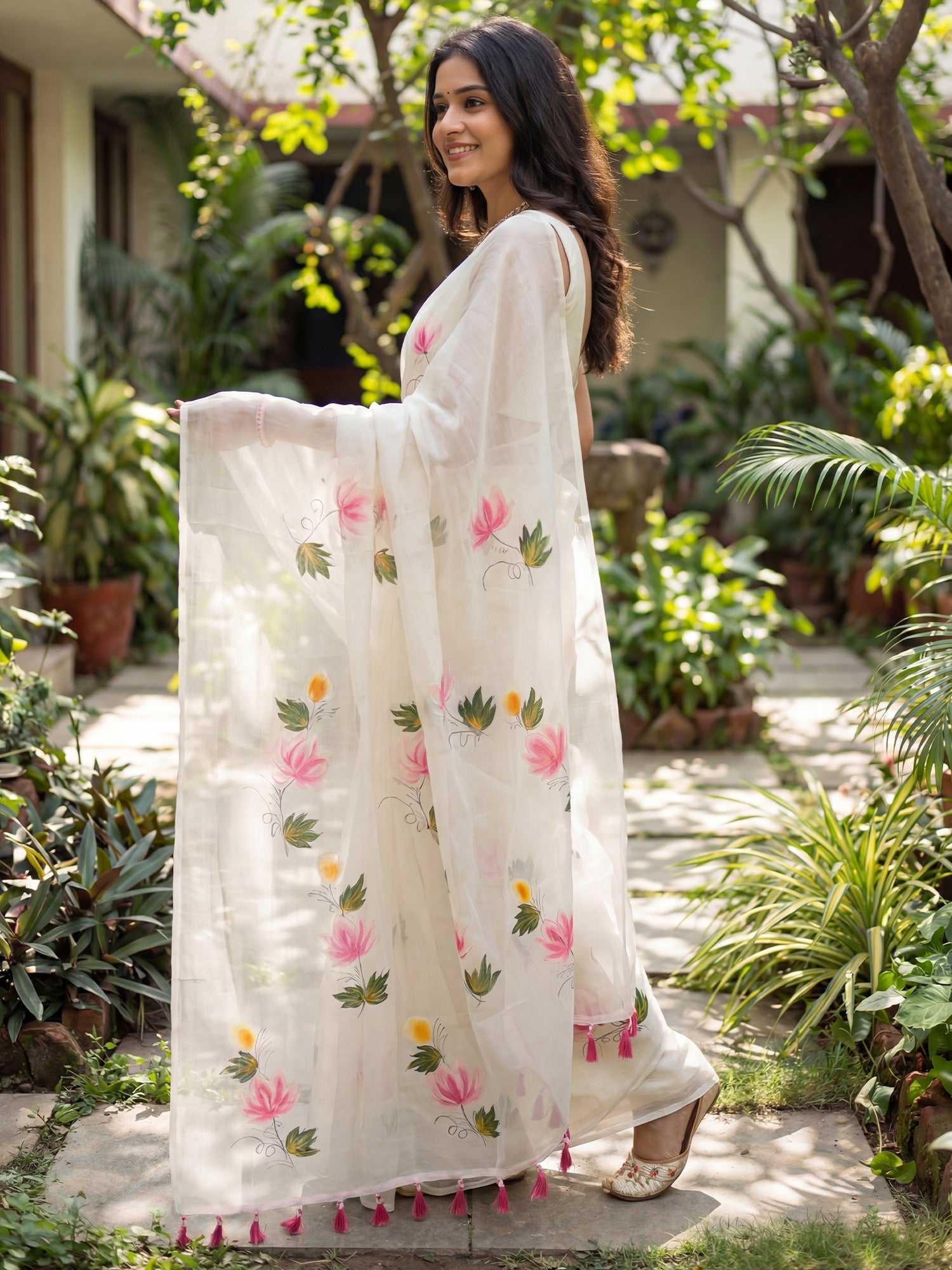 Off-White : Floral Hand-Painted Saree - Ressa