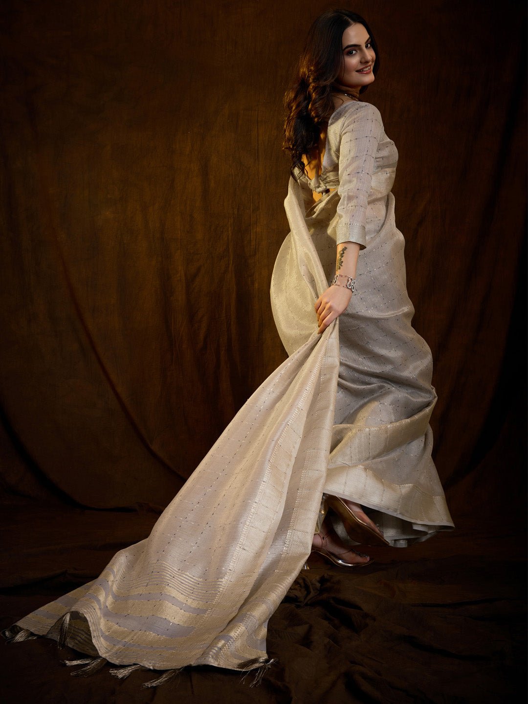 Off-White Linen Blend Banarasi Zari Woven Saree - Ressa