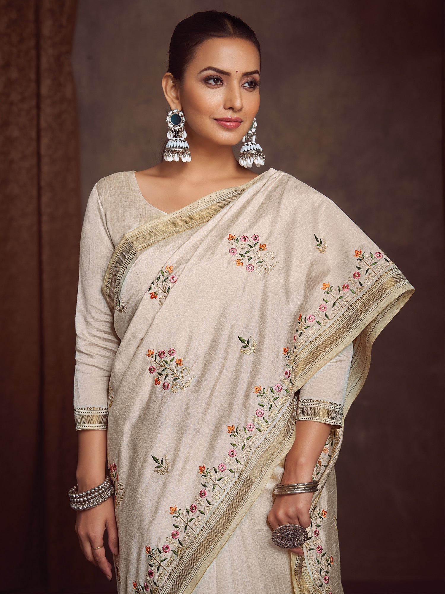 Off-White Linen Blend Saree - Ressa
