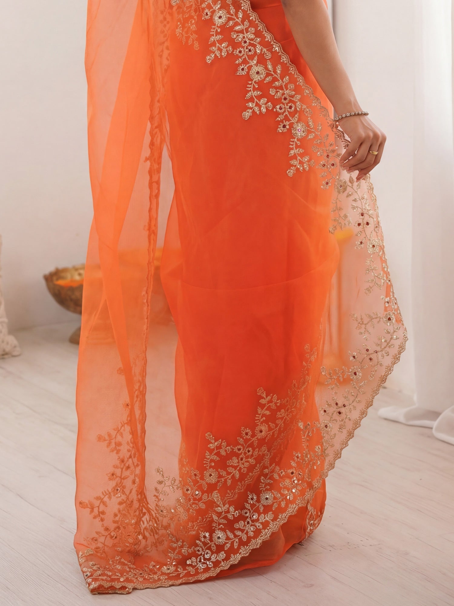 Organza Silk : Scalloped Border Saree - Ressa