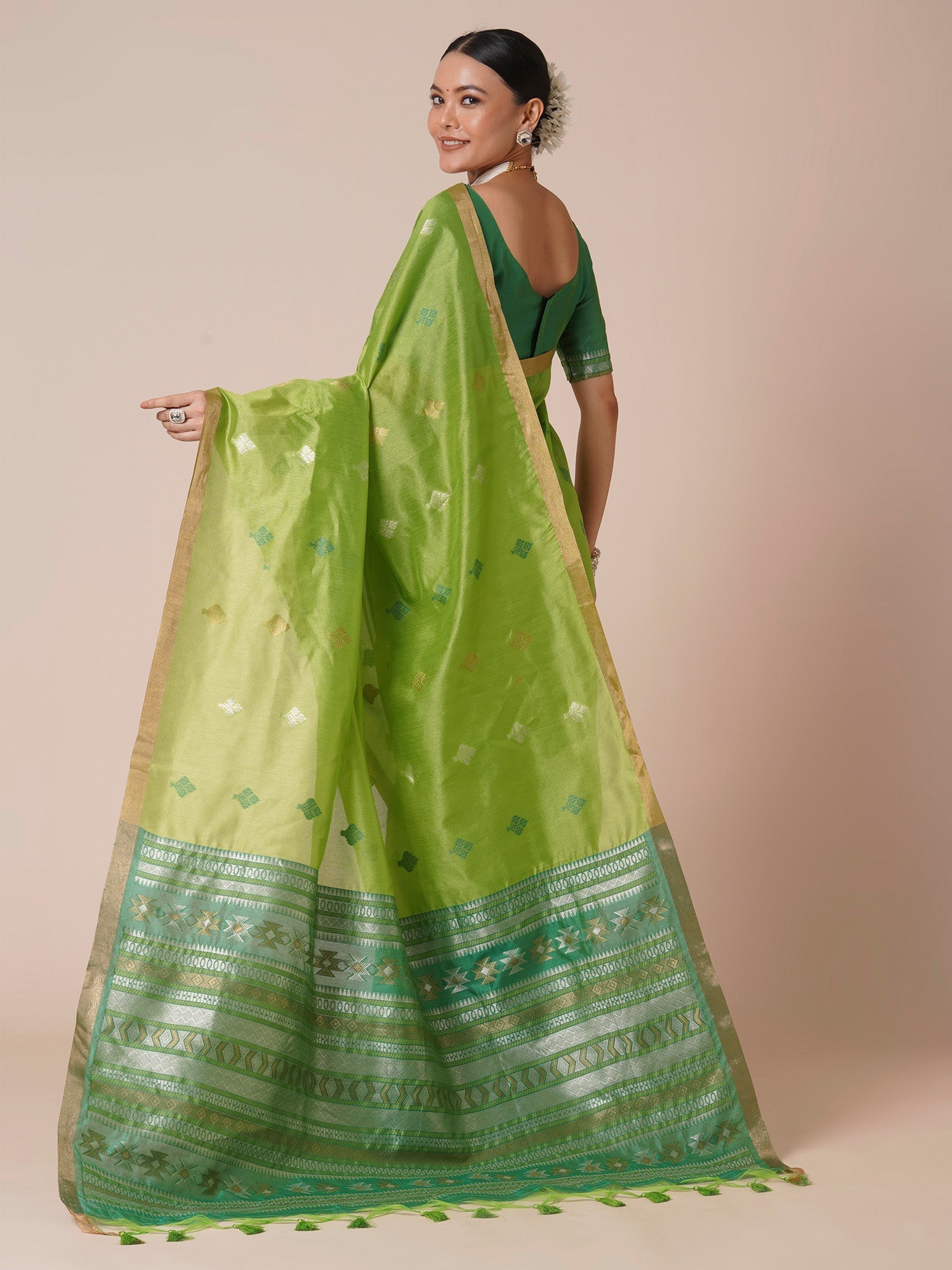 Parrot Green Silk Saree - Ressa