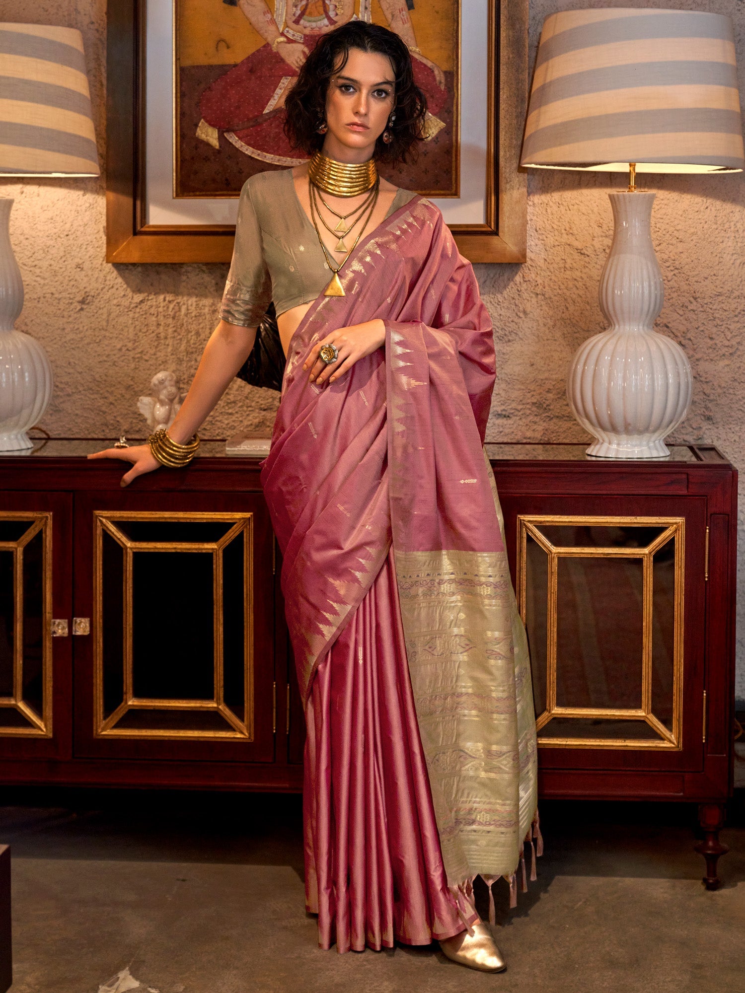 Peach Silk Blend Weaving Contrast Border Saree - Ressa