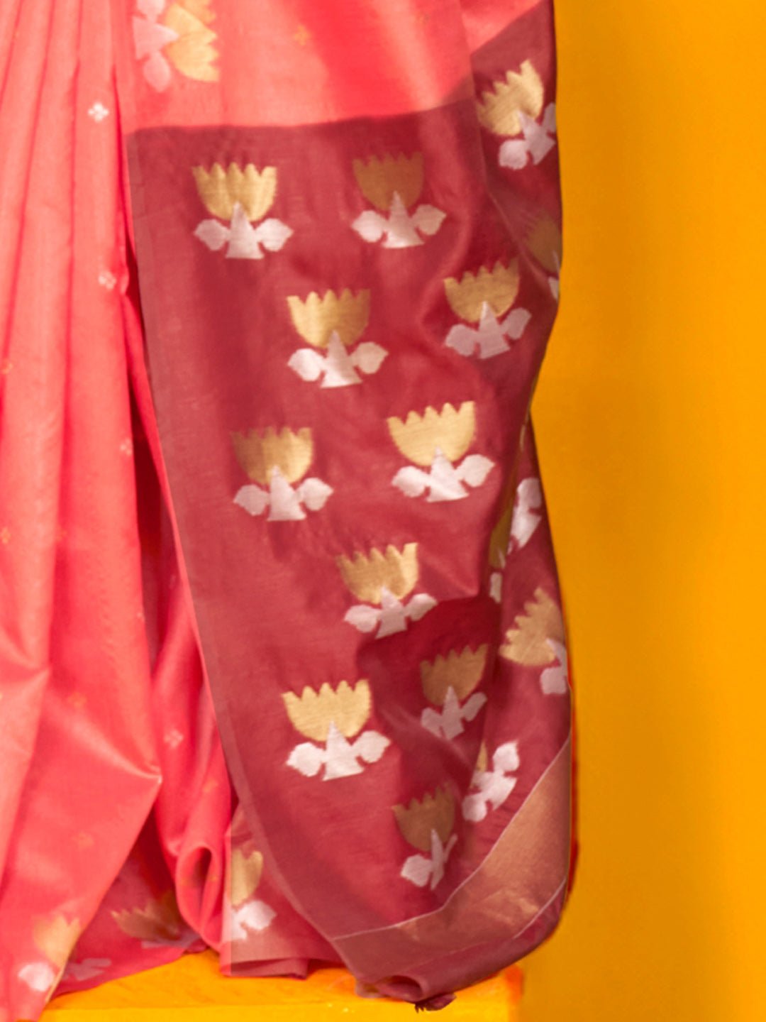 Peach Tussar Silk Blend Zari Woven Lotus Motifs Contrast Blouse Saree - Ressa
