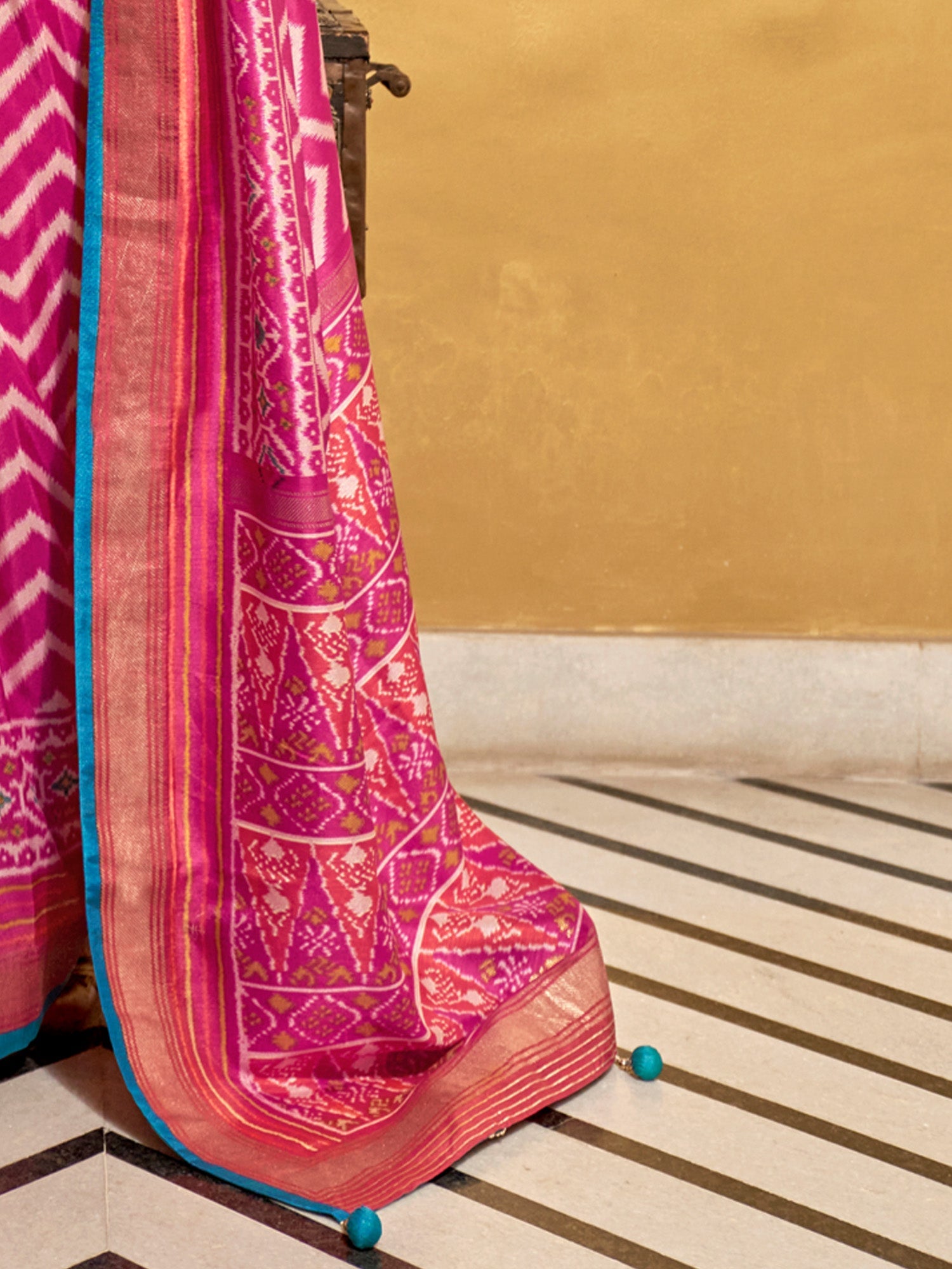 Pink Blue Patola Silk Leheriya Woven Design Zari Border Blouse Saree - Ressa