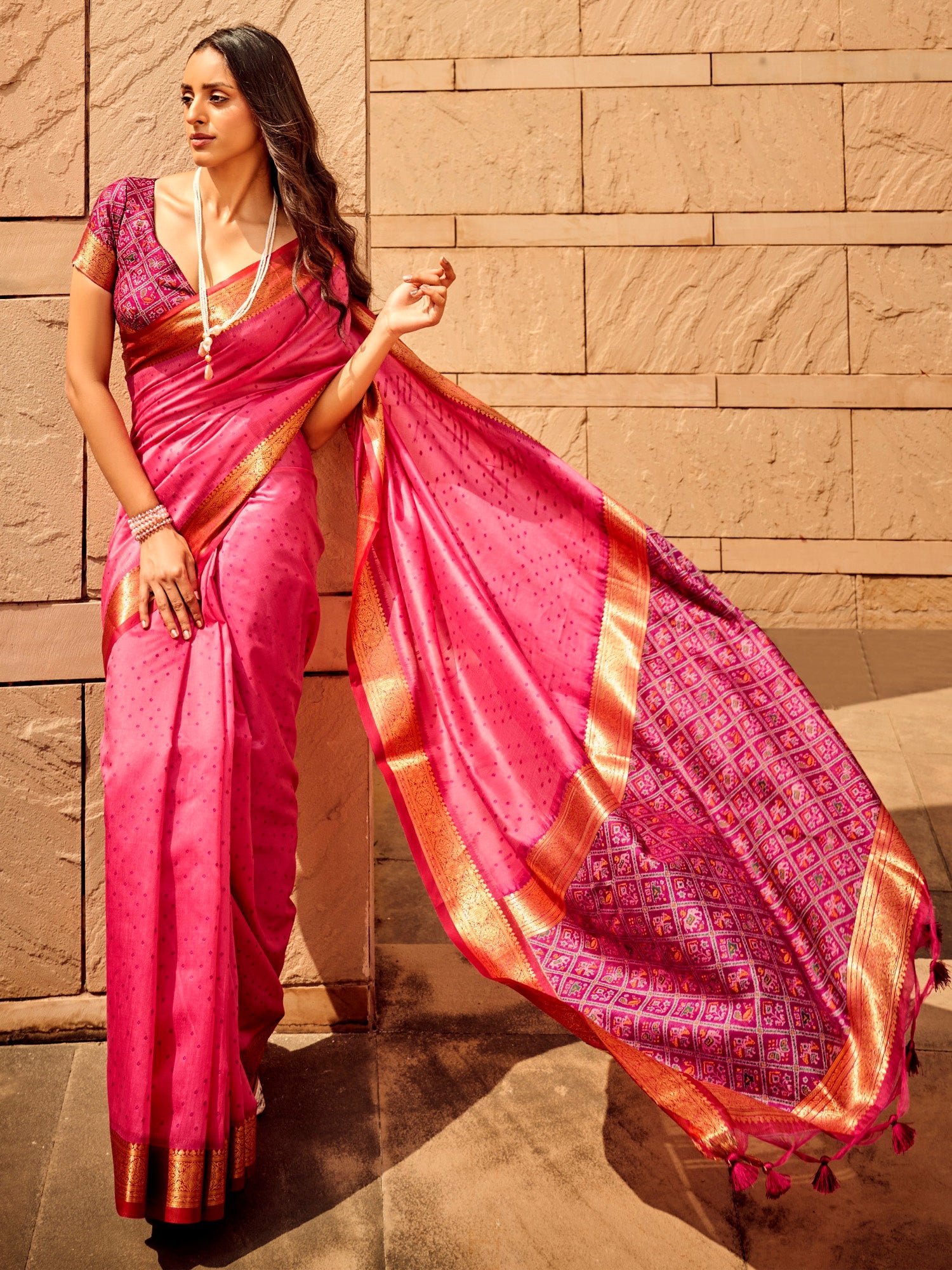 Pink & Purple Silk Blend Patola Style Zari Woven saree - Ressa