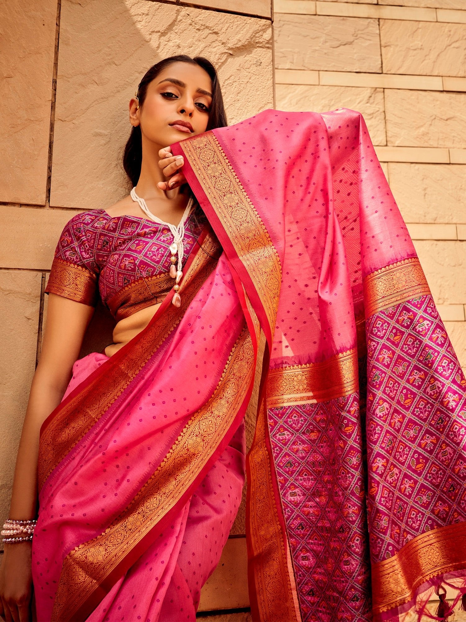 Pink & Purple Silk Blend Patola Style Zari Woven saree - Ressa