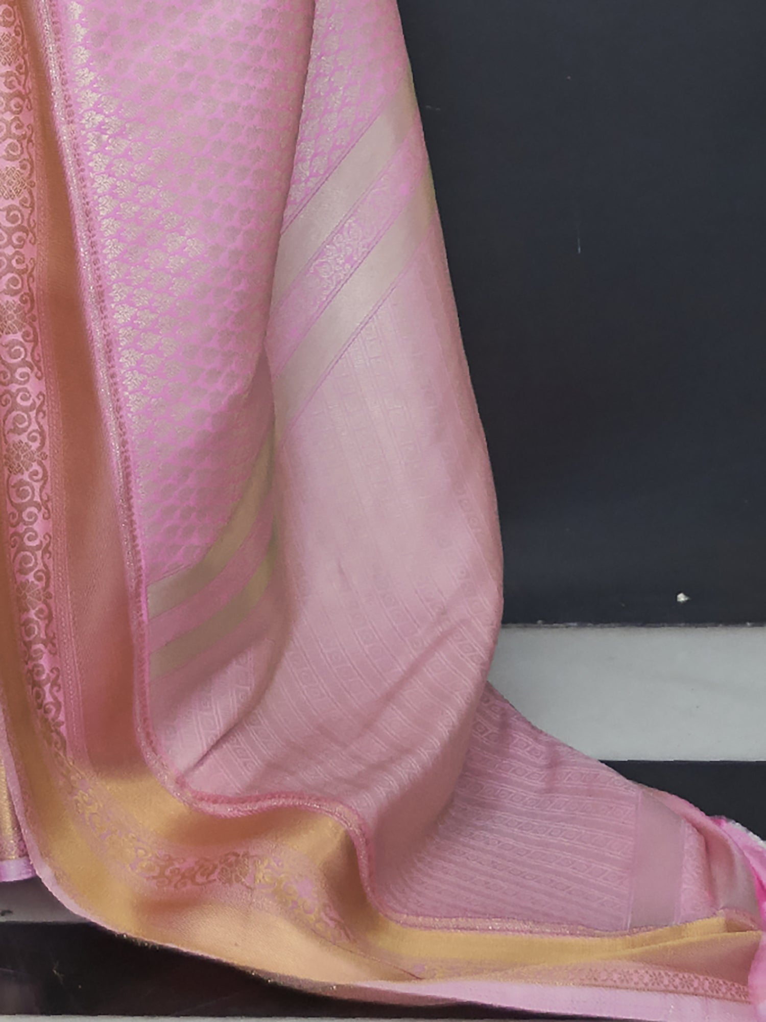 Pink Silk Blend Heritage Banarasi Style Saree - Ressa