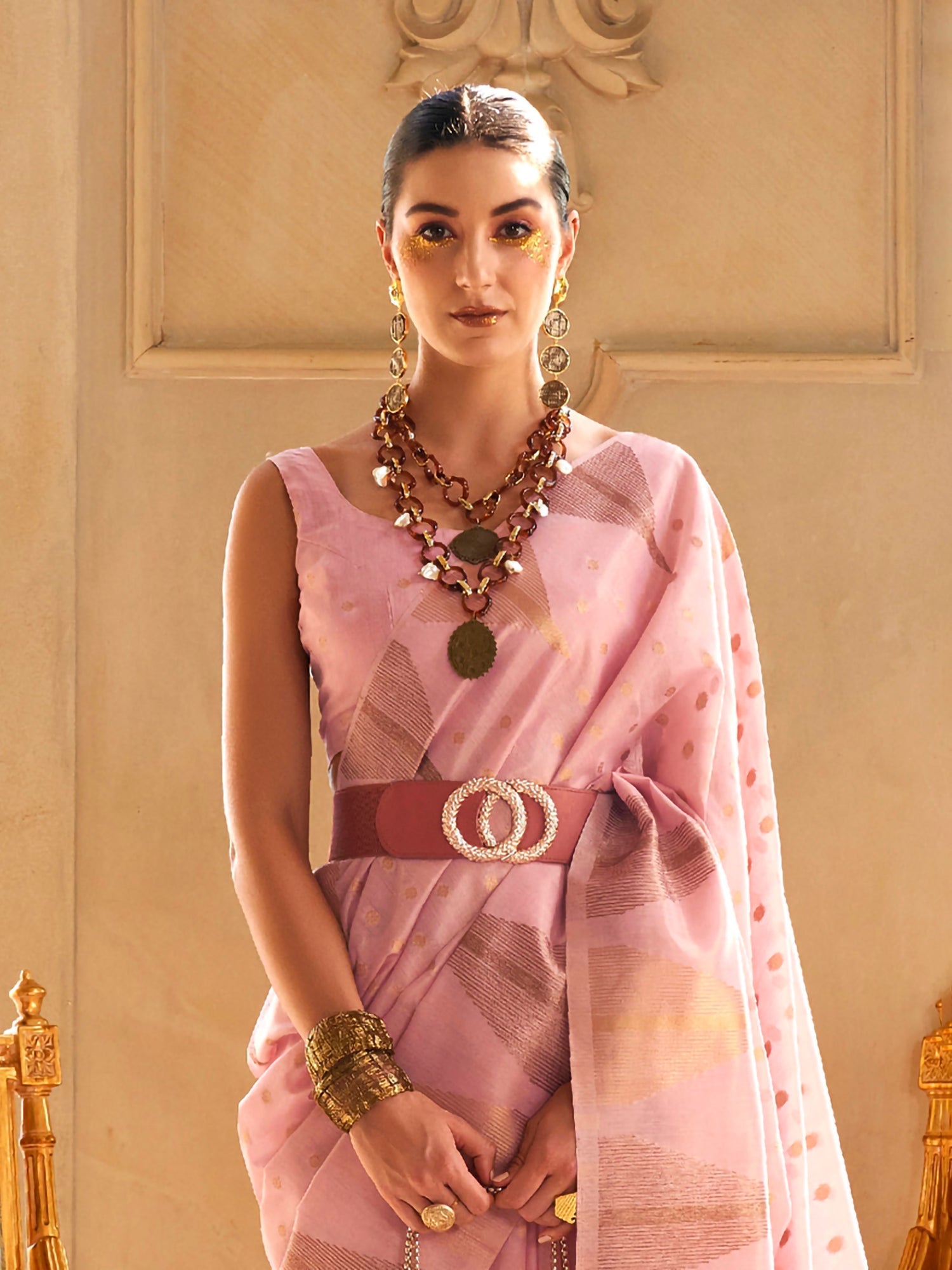 Pink Silk Blend Heritage Handloom Style Saree - Ressa