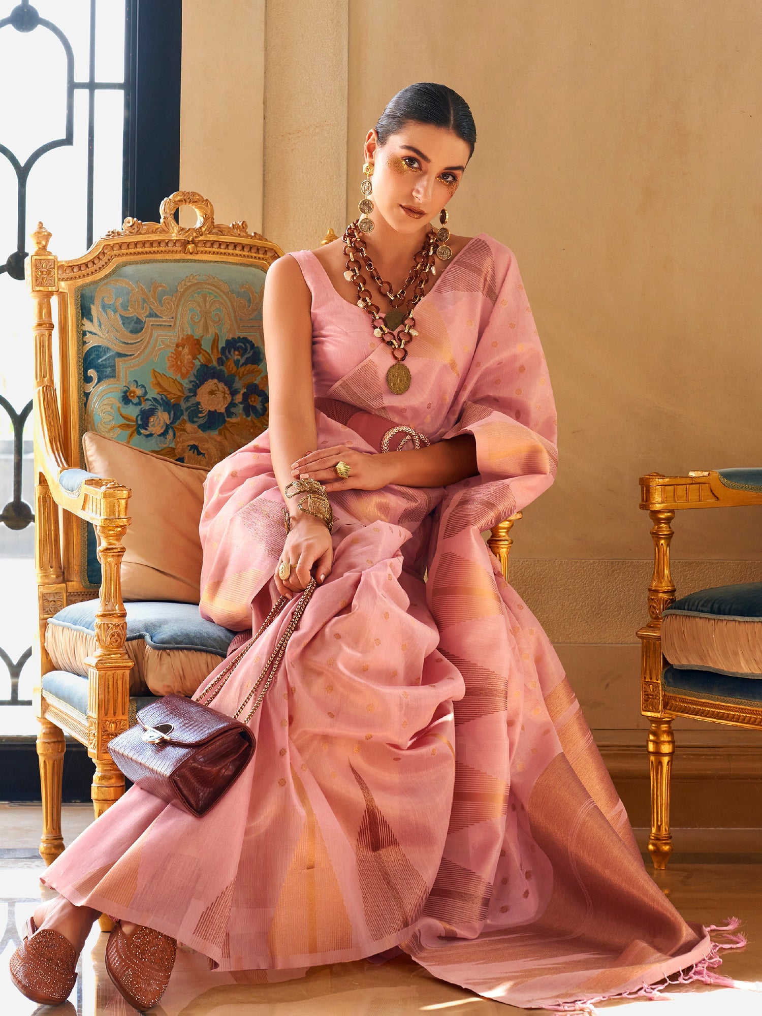 Pink Silk Blend Heritage Handloom Style Saree - Ressa
