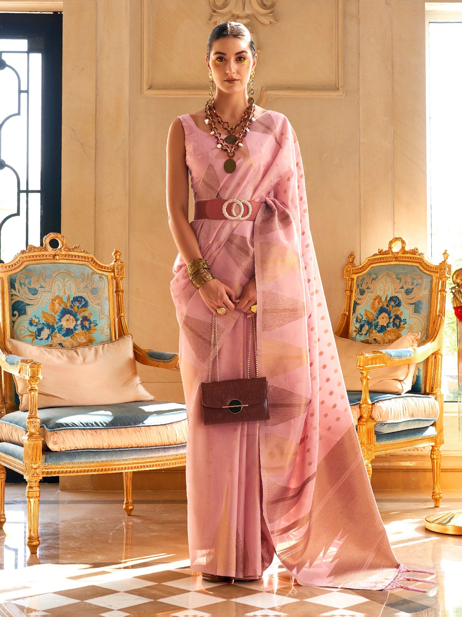 Pink Silk Blend Heritage Handloom Style Saree - Ressa