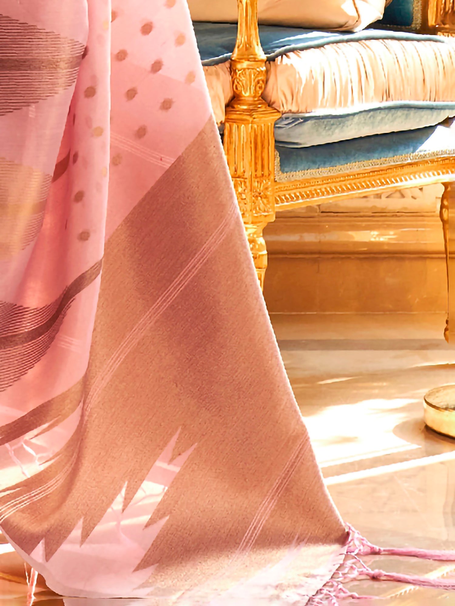Pink Silk Blend Heritage Handloom Style Saree - Ressa