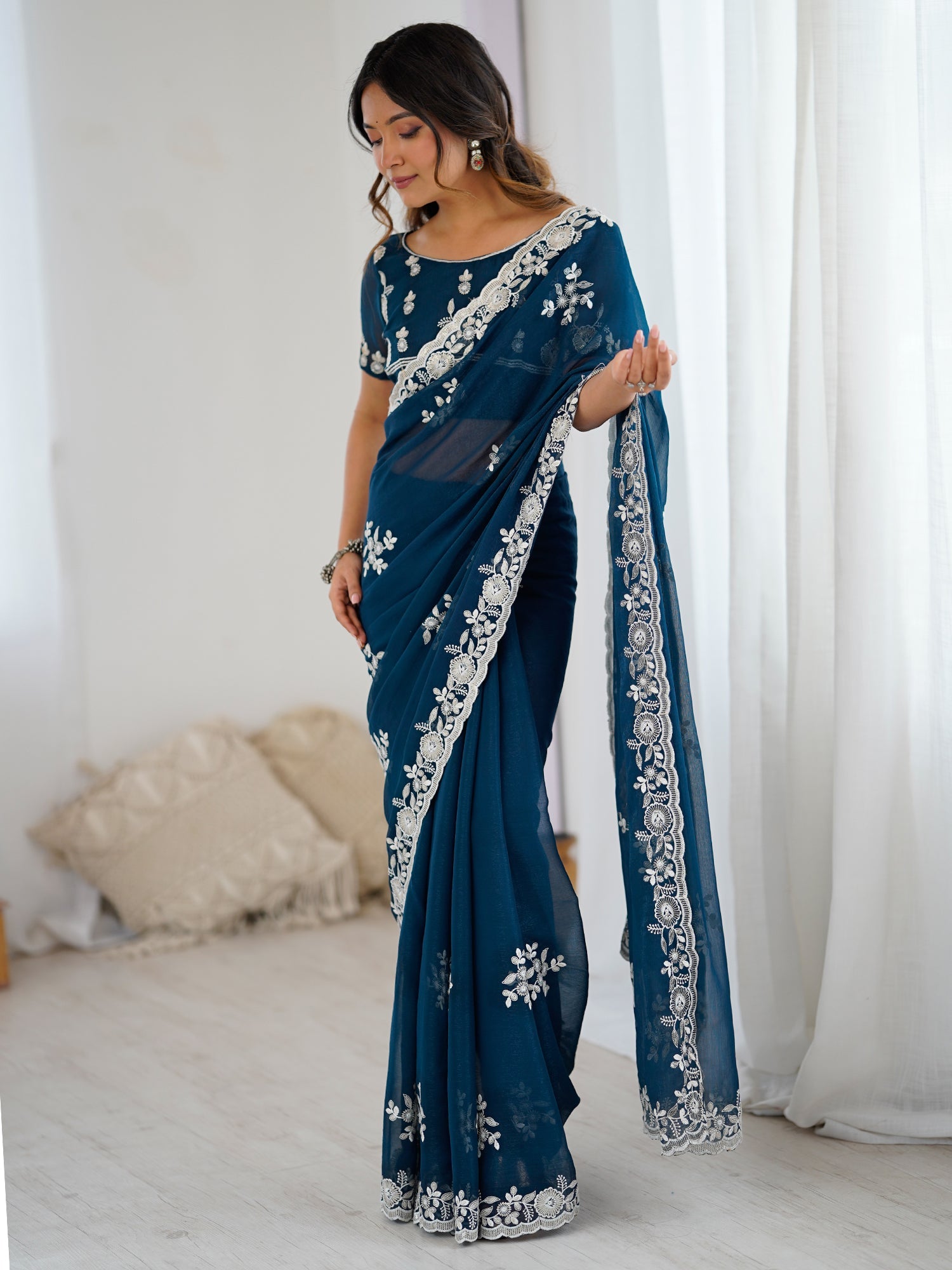 Polyester Embroidered Border Modern Aesthetic Saree - Ressa