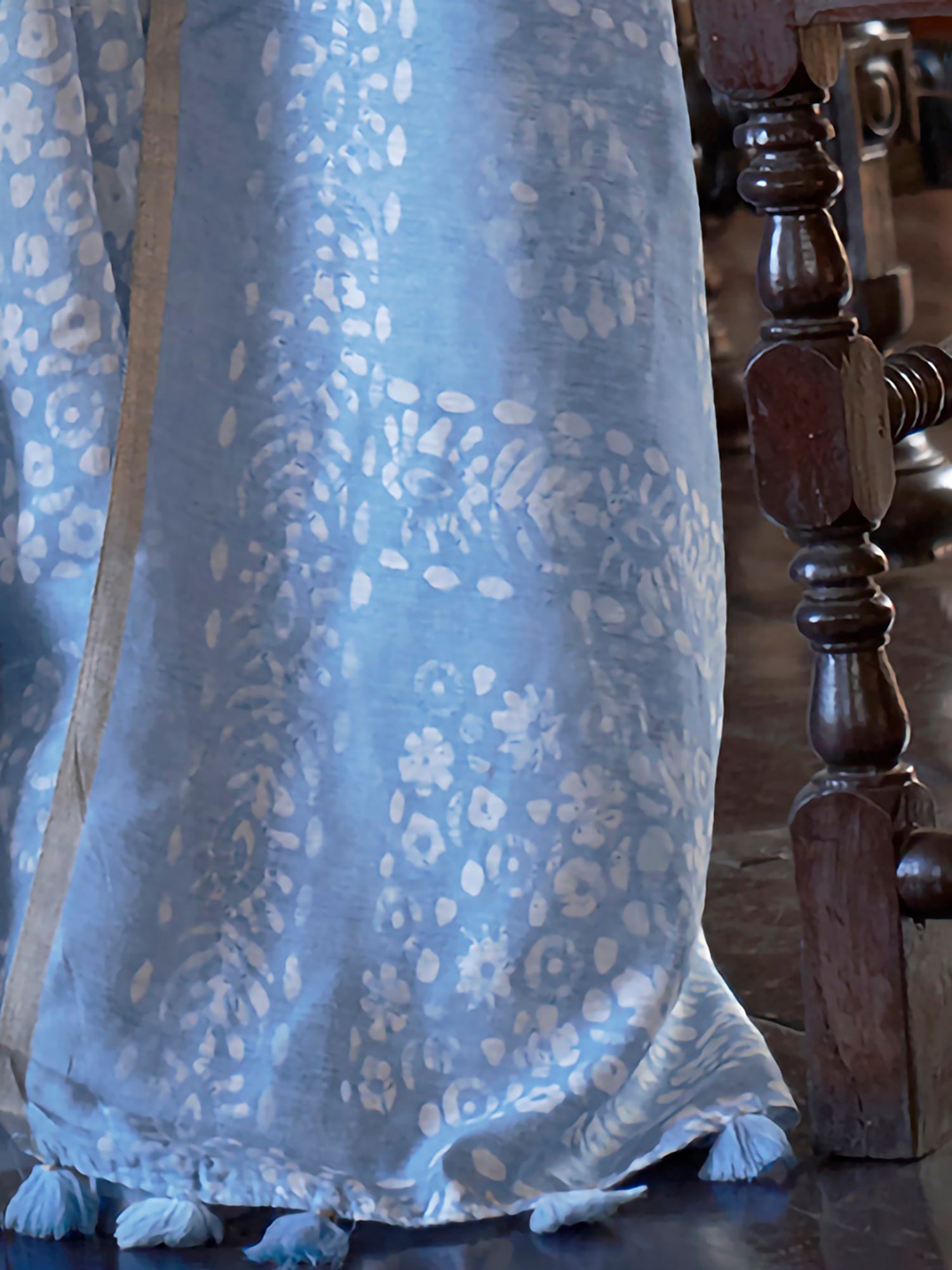 Powder Blue Silk Blend Floral Print saree - Ressa