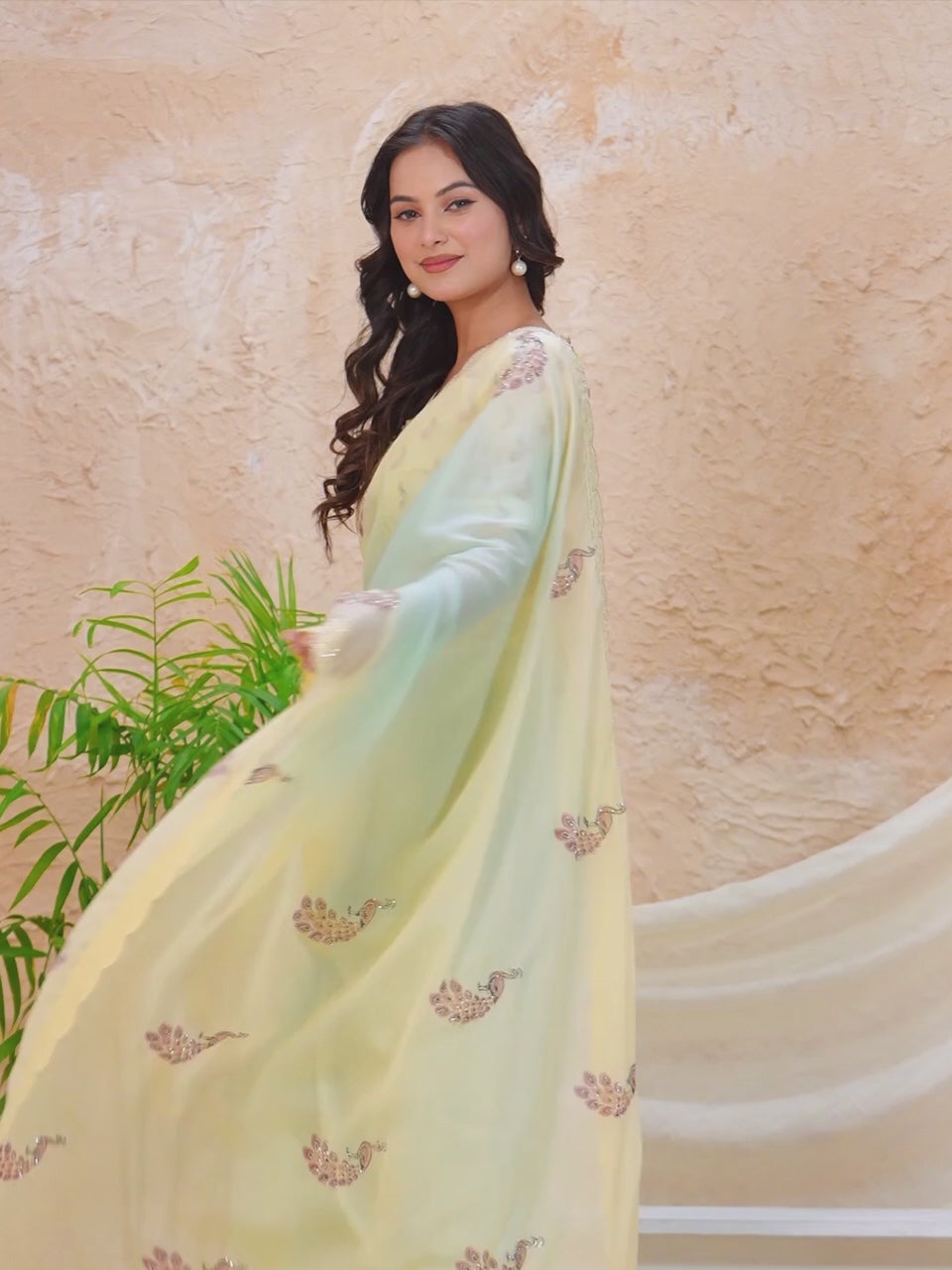 Shailaja Mint Green Peacock Georgette Saree with Scallop Border & Mint Green Blouse Piece