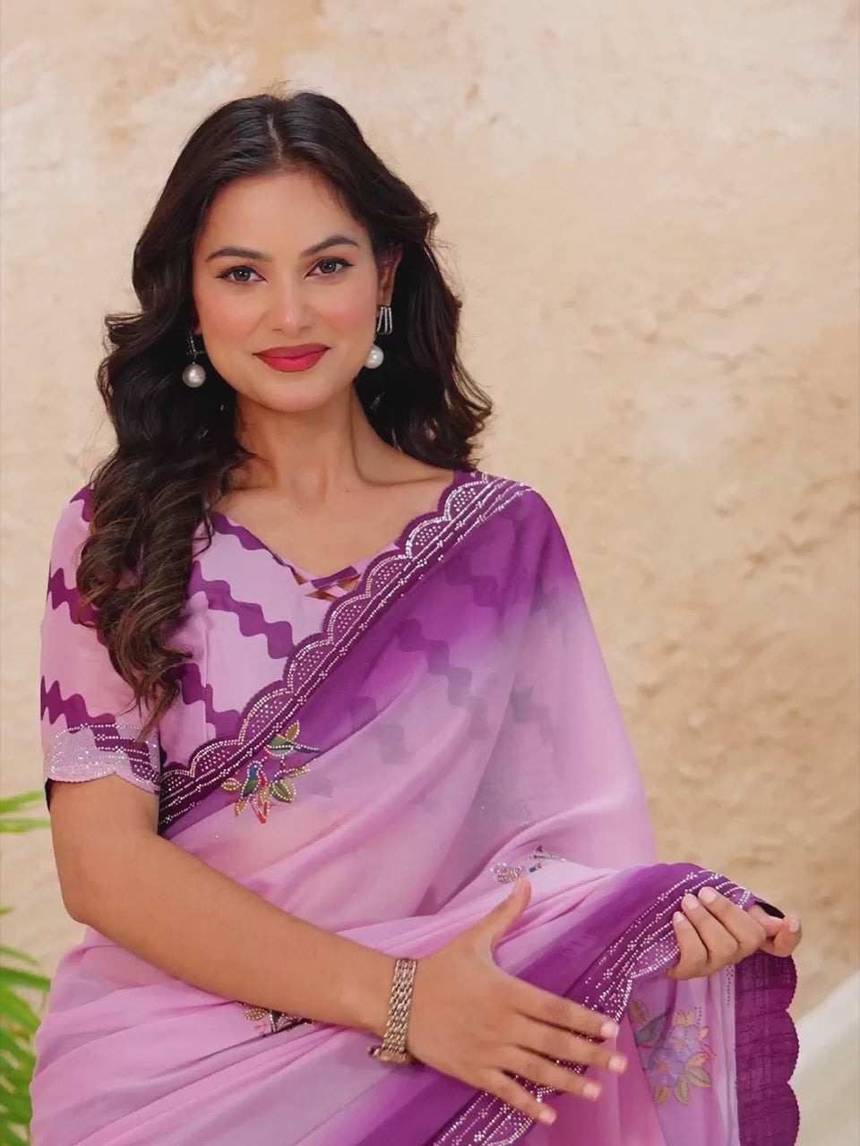 Yajnaseni Pink Ethnic Motif Georgette Saree with Scallop Border & Pink Blouse Piece