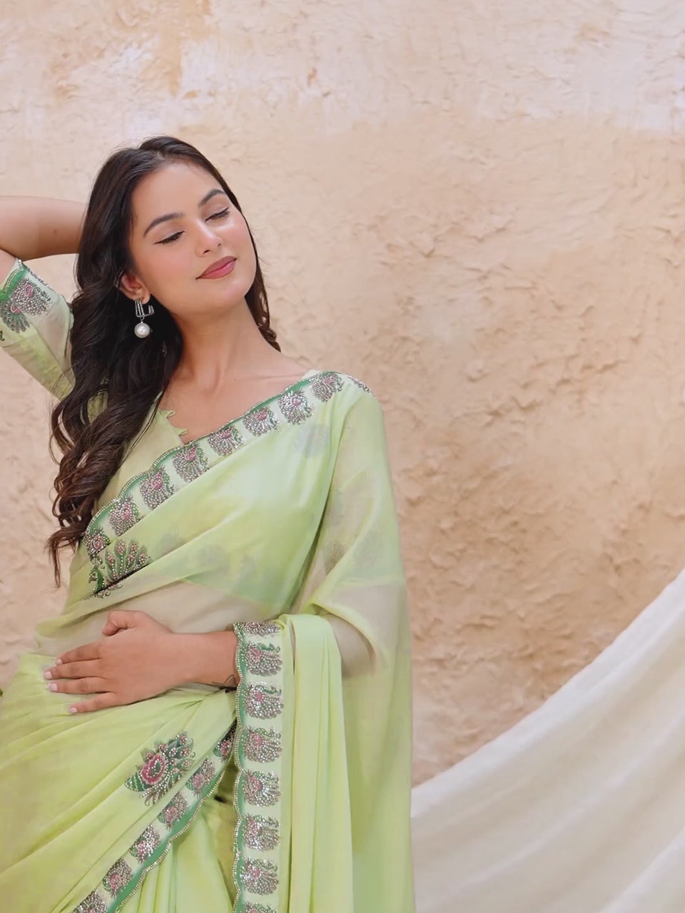 Jyotsna Mint Green Peacock Georgette Saree with Scallop Border & Mint Green Blouse Piece