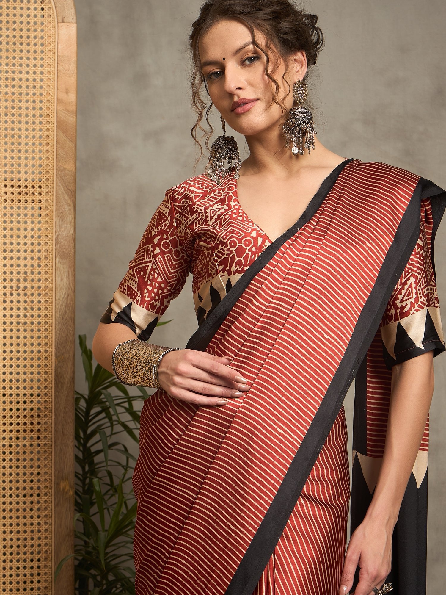 Pure Crepe Striped Saree - Ressa