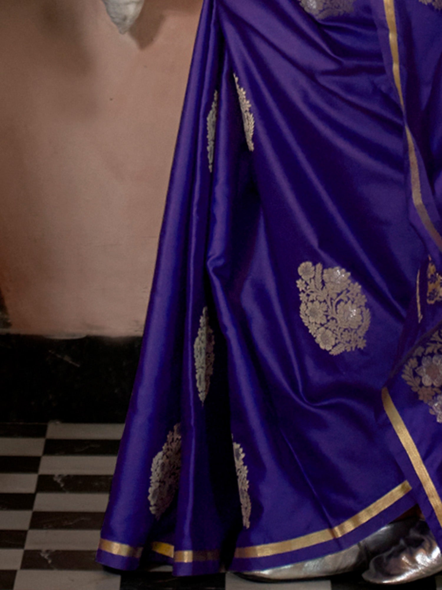 Purple Banarasi Silk Zari Woven Saree - Ressa