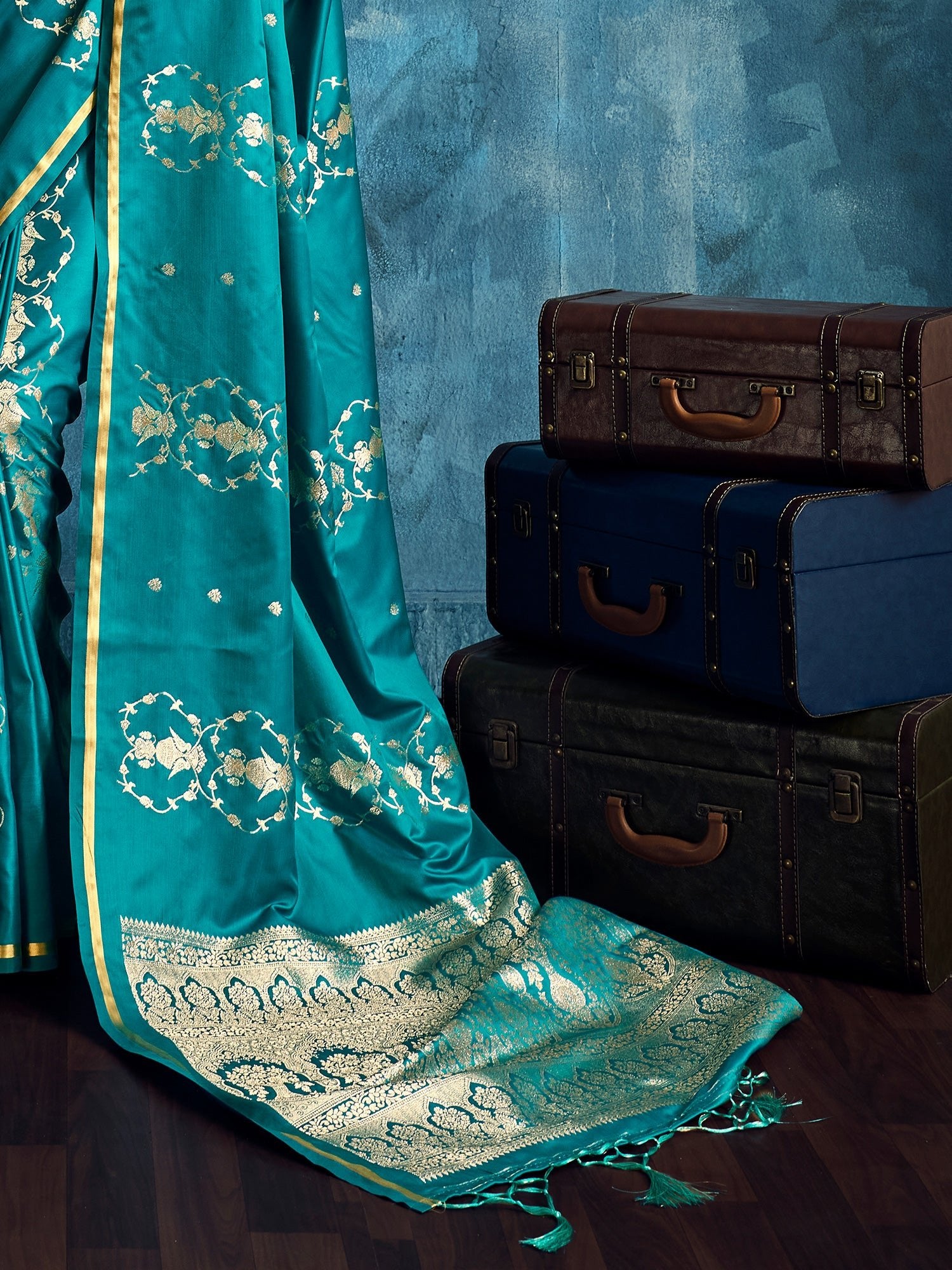 Rama Green Banarasi Silk Saree with Heritage Motifs - Ressa