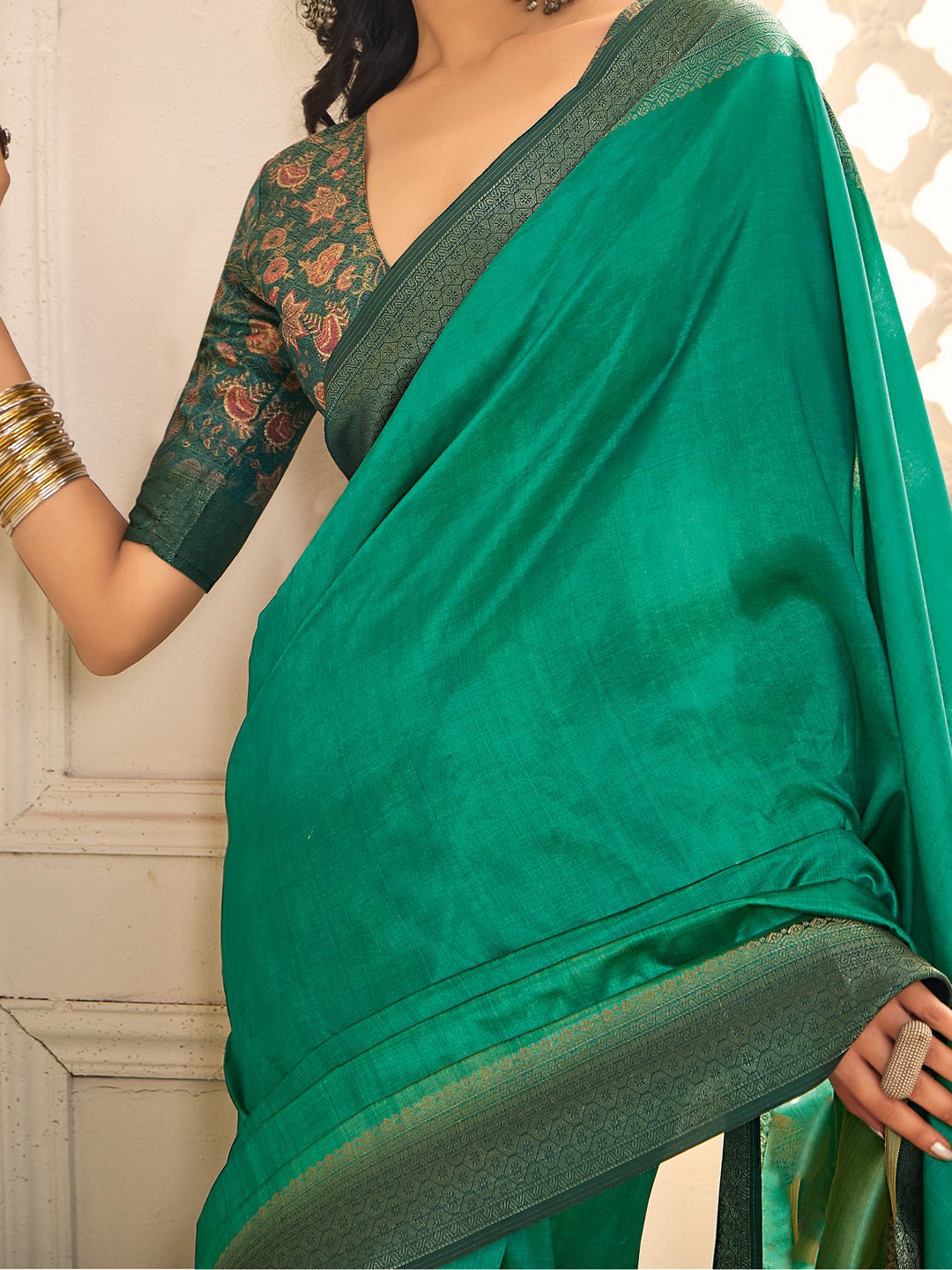 Rama Green Silk Blend Heritage Banarasi Style Saree - Ressa