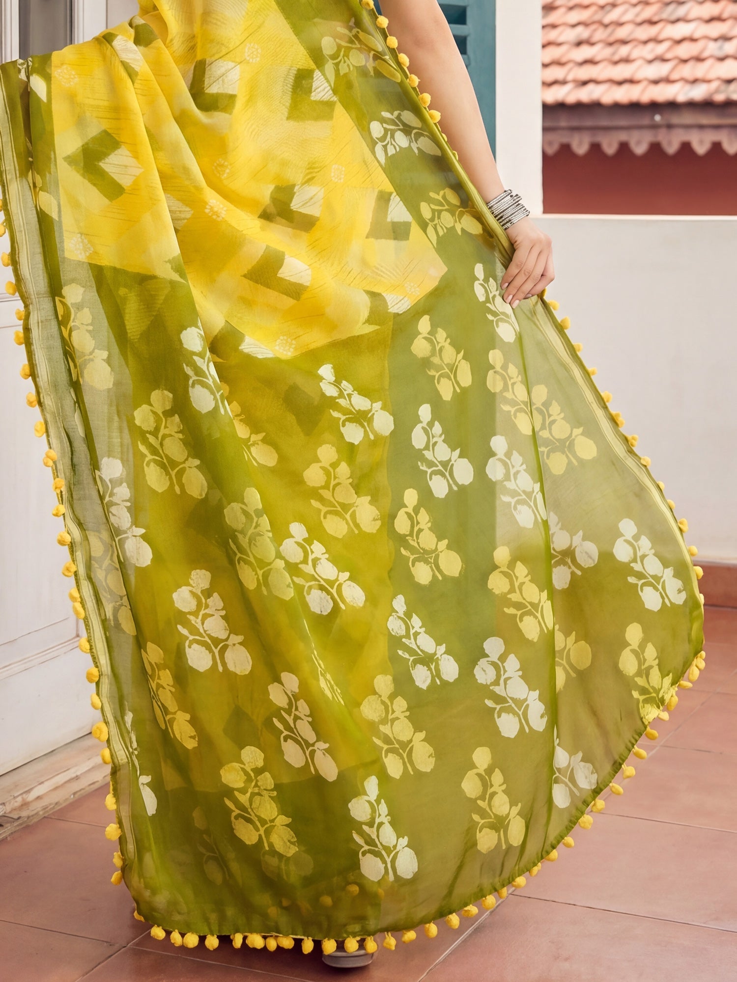 Ready to Wear Cotton Blend Ikkat Print Saree - Ressa