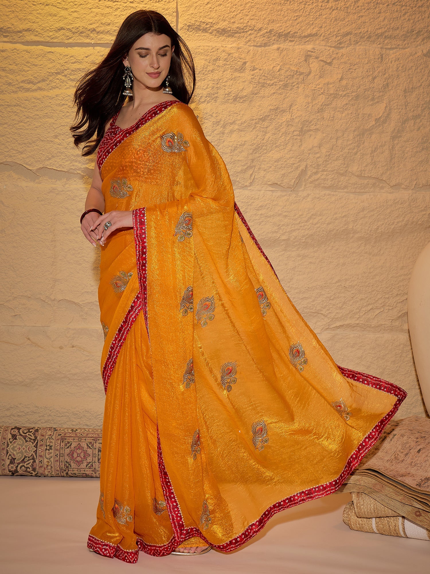 Red Banarasi Woven Silk Blend Saree - Ressa