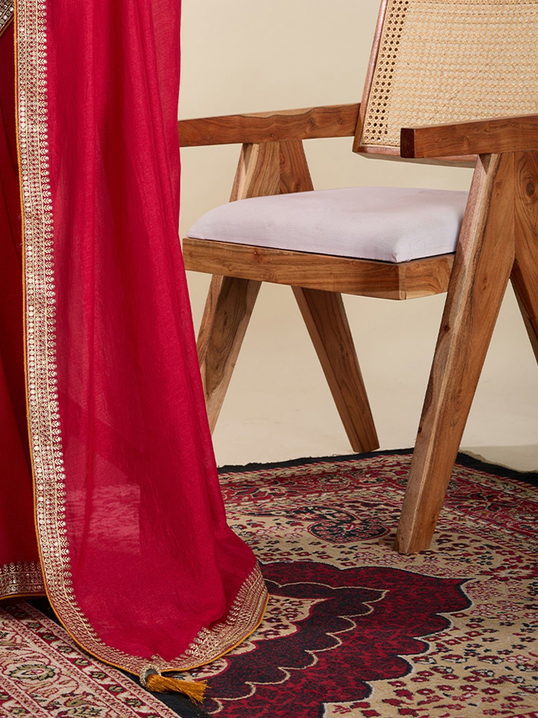 Red Georgette Solid Embroidered Border Saree - Ressa