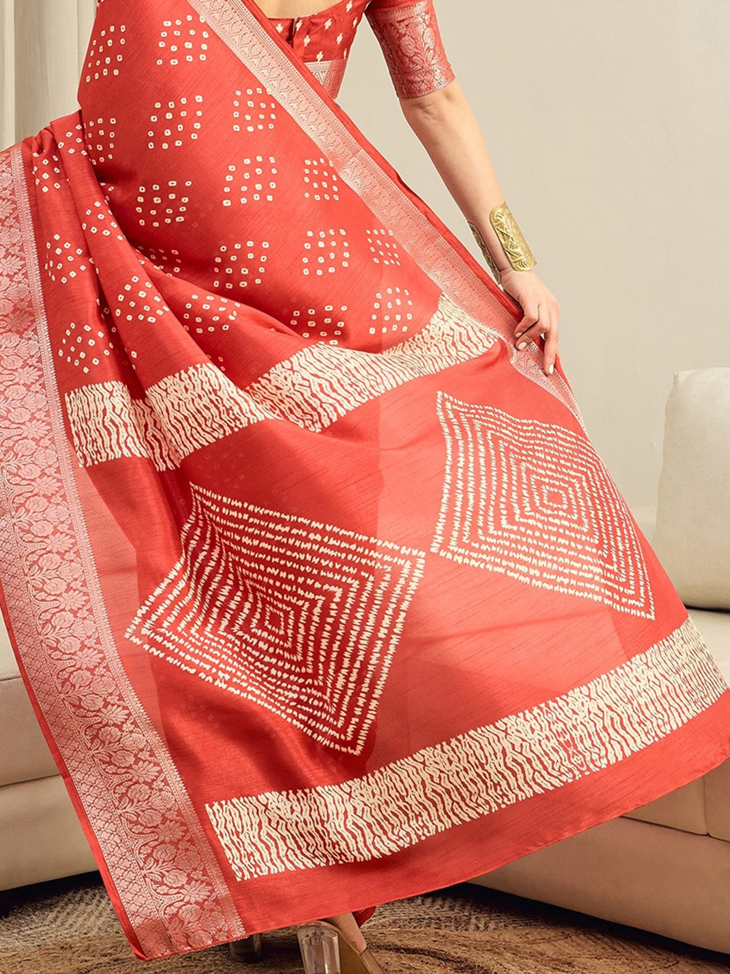 Red Silk Blend Bandhani Printed Saree - Ressa