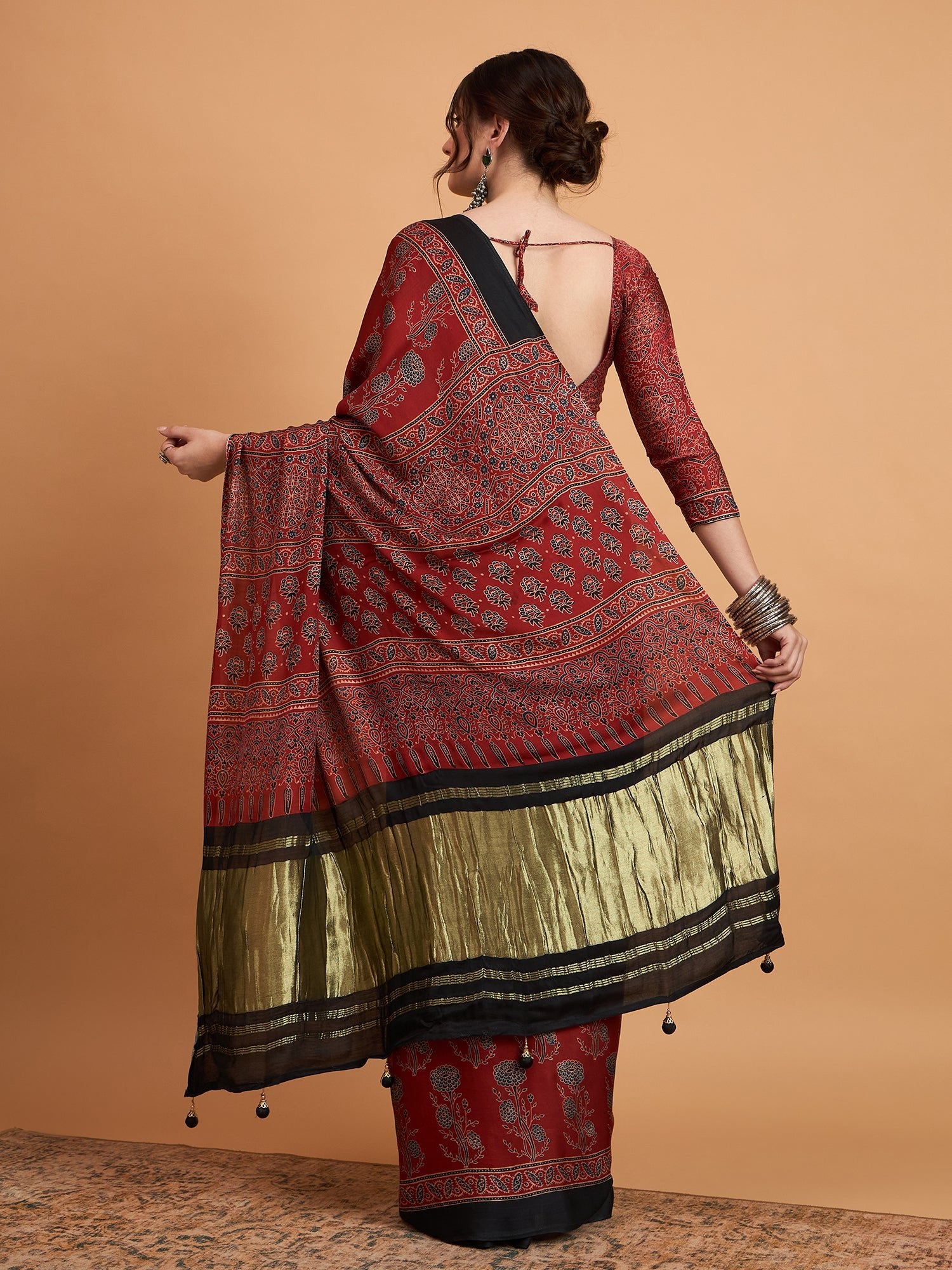 Red Silk Blend Heritage Zari Weaving Saree - Ressa