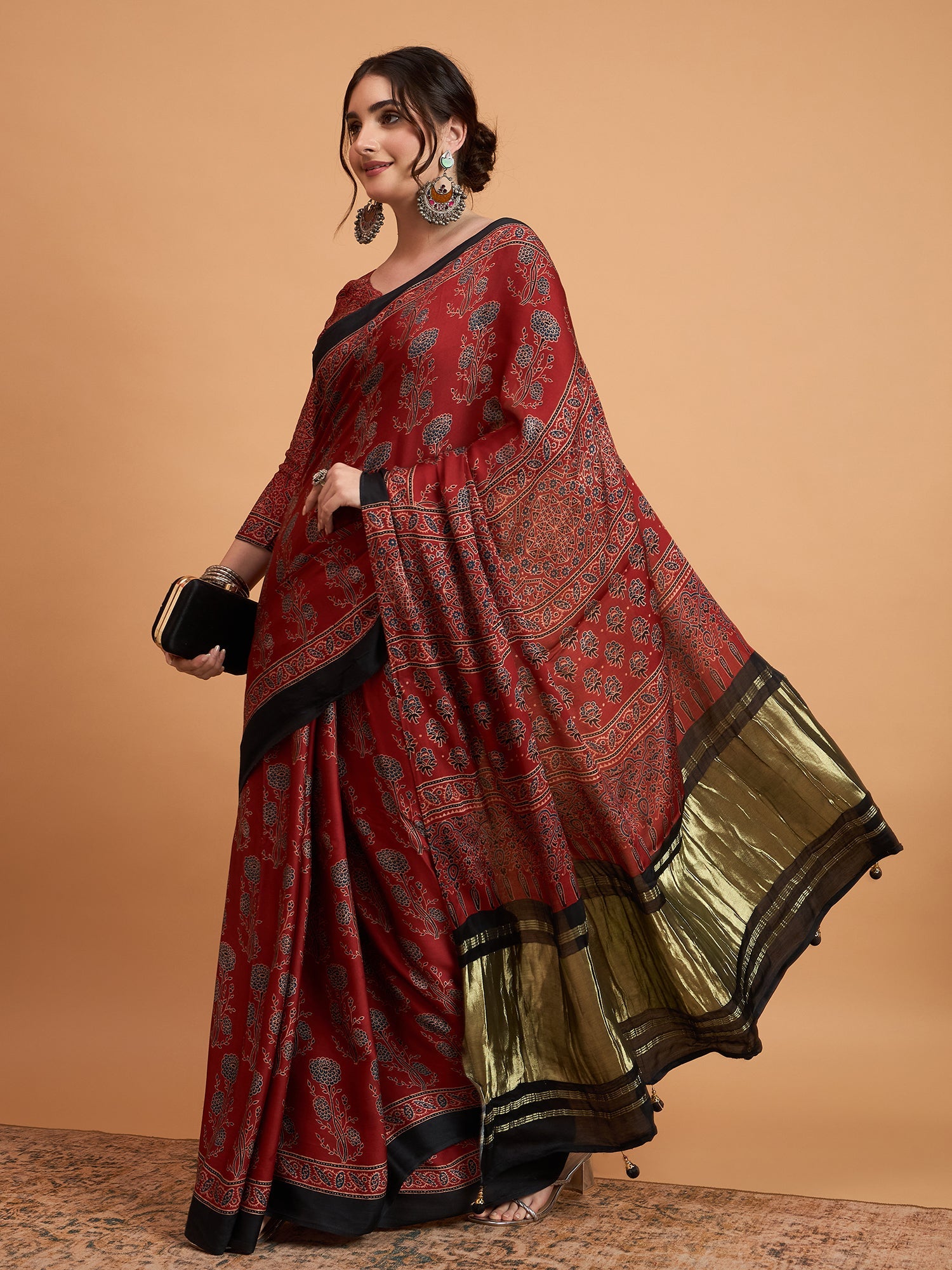 Red Silk Blend Heritage Zari Weaving Saree - Ressa