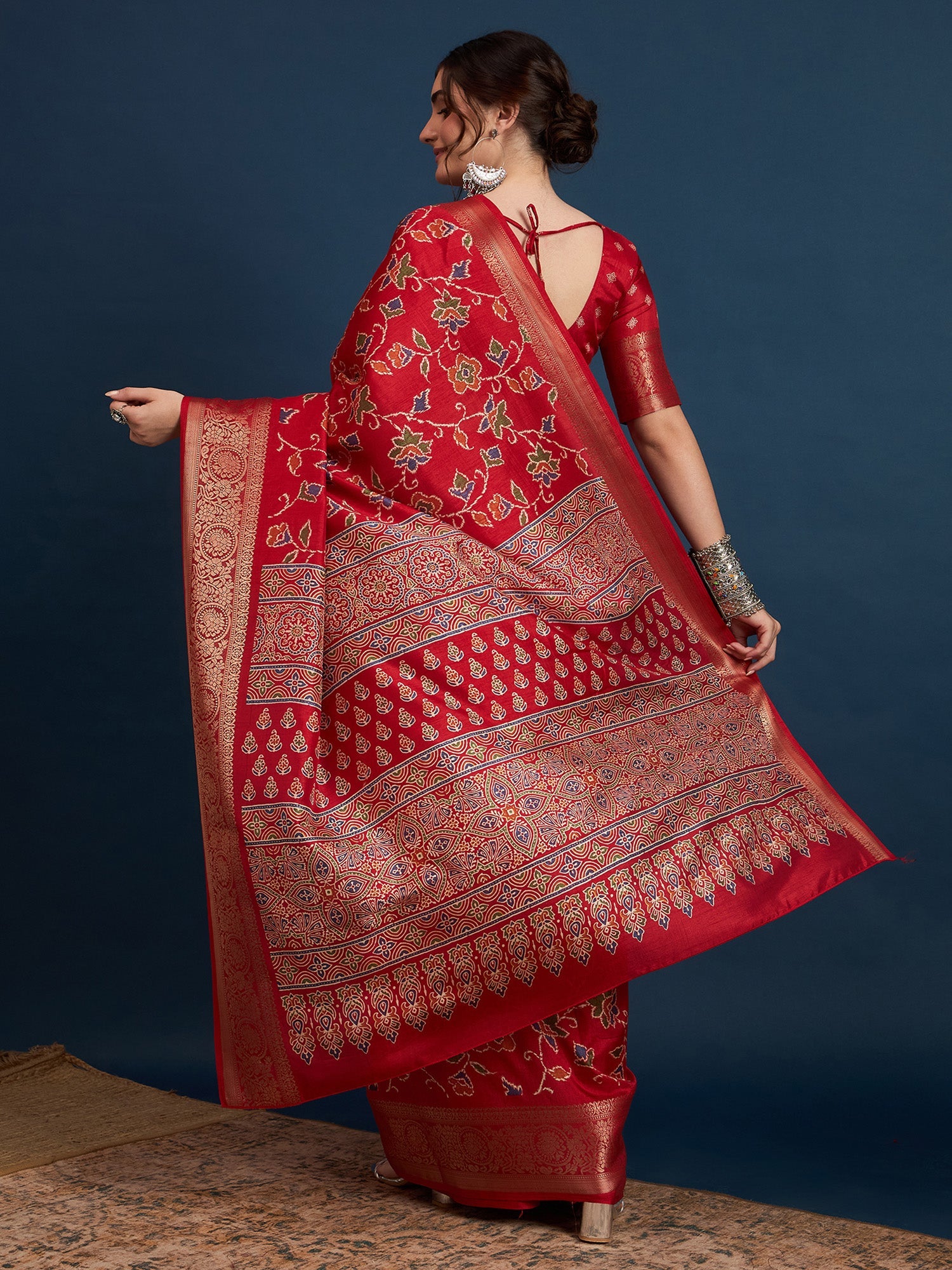 Red Silk Blend Wedding Wear Saree - Ressa