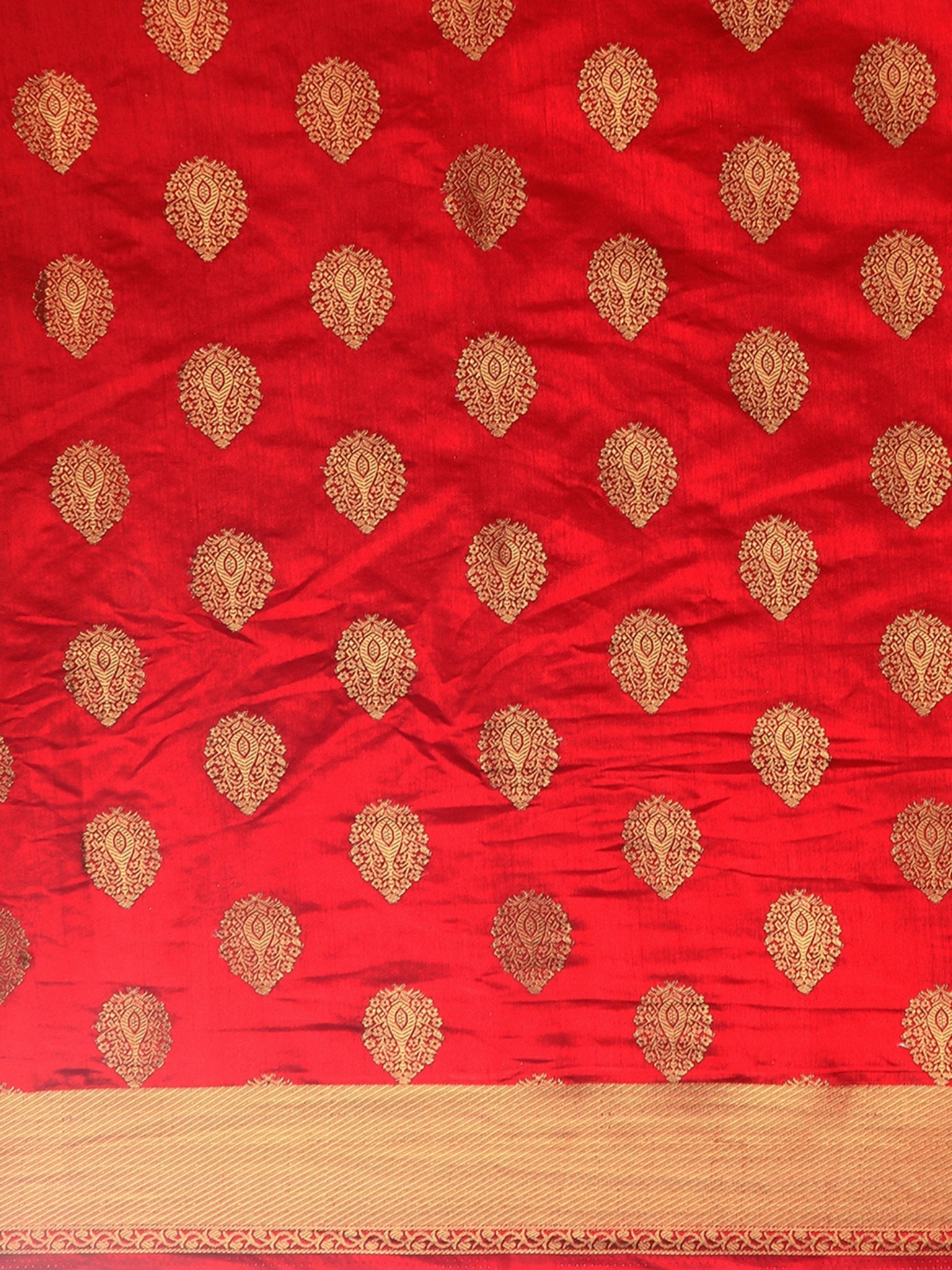 Red & Woven Banarasi Silk Saree - Ressa