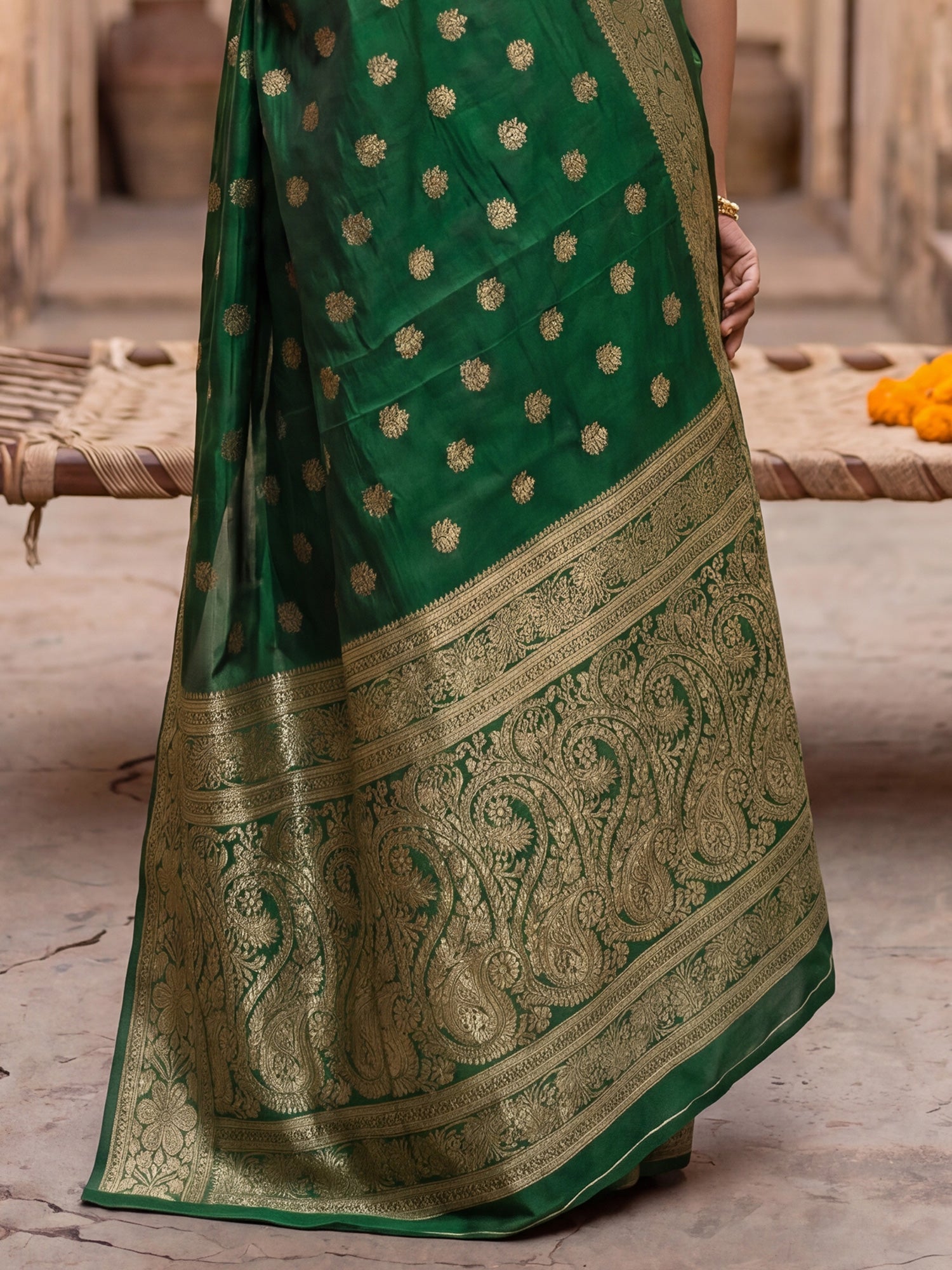 Regal Forest Green Banarasi Silk Saree - Ressa