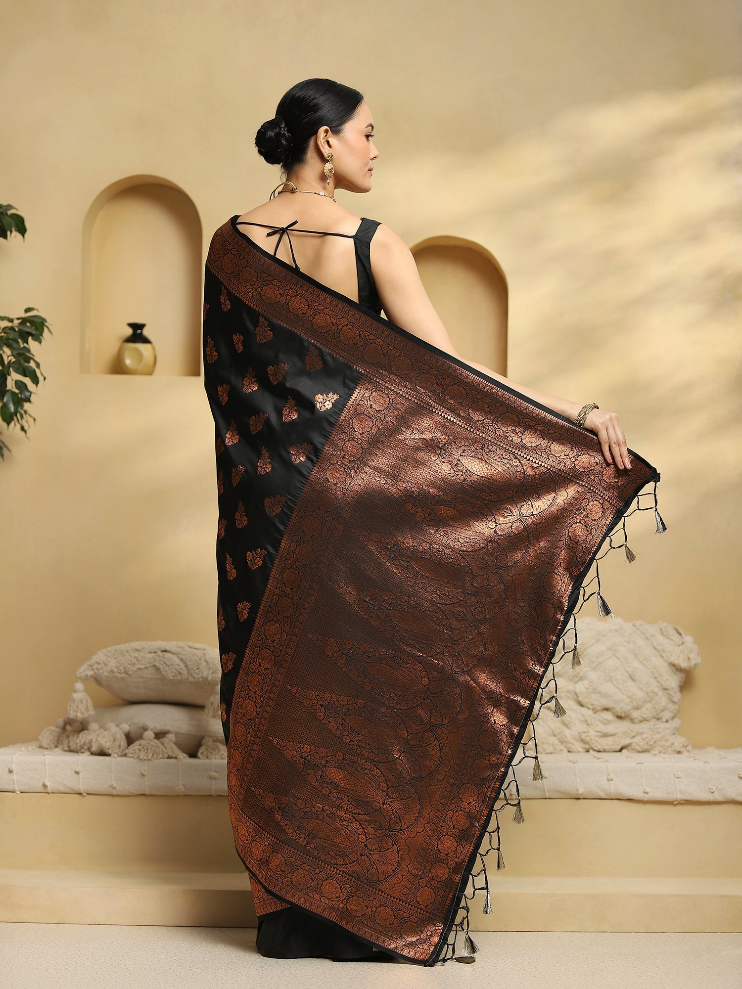 Royal Black Banarasi Silk Blend Saree - Ressa