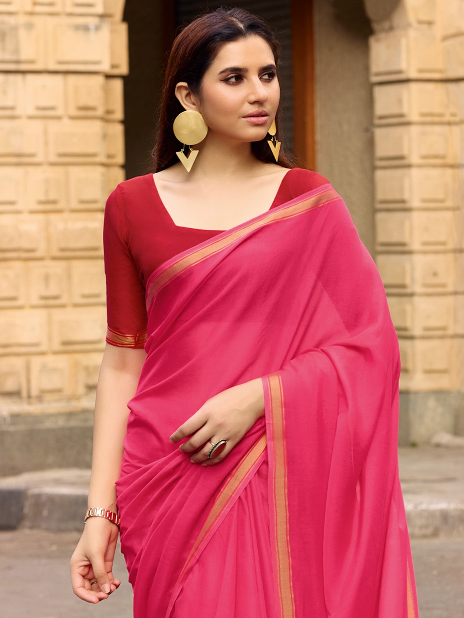 Royal pink Paisley Border Saree - Ressa