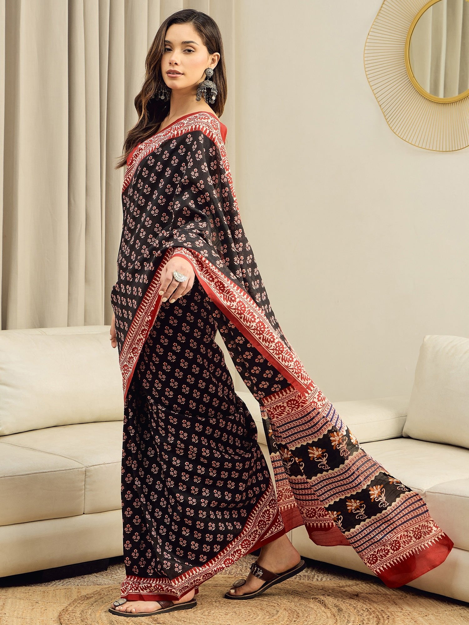 Black Bhagalpuri Silk Block Printed Saree - Ressa