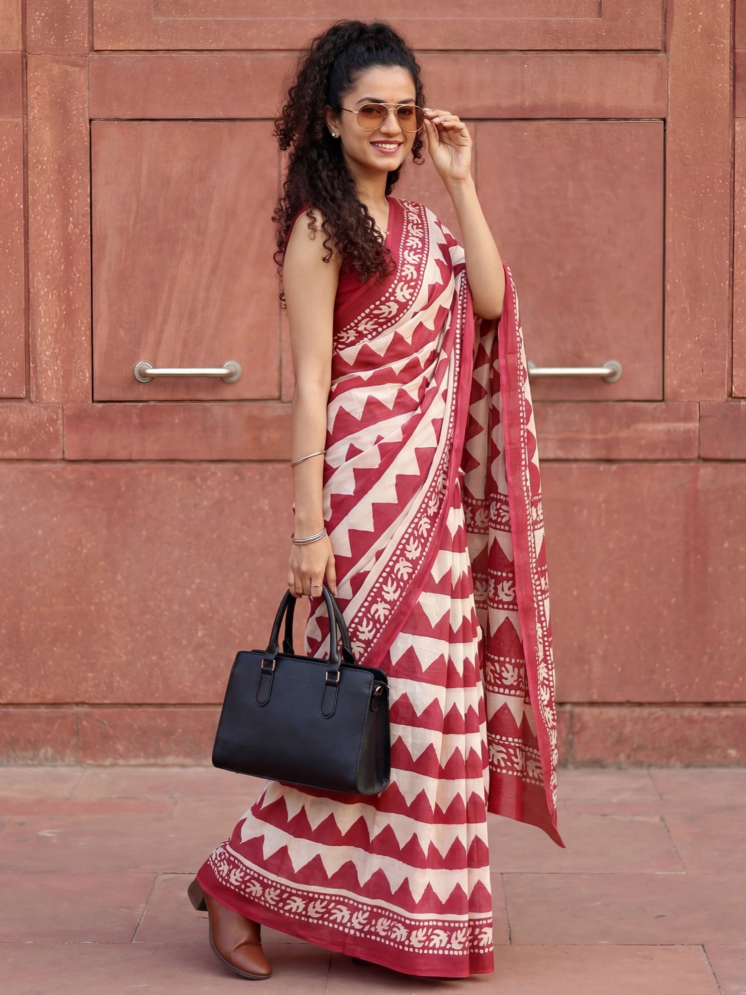 Rust orange & Off-White Zig-Zag Print Saree - Ressa