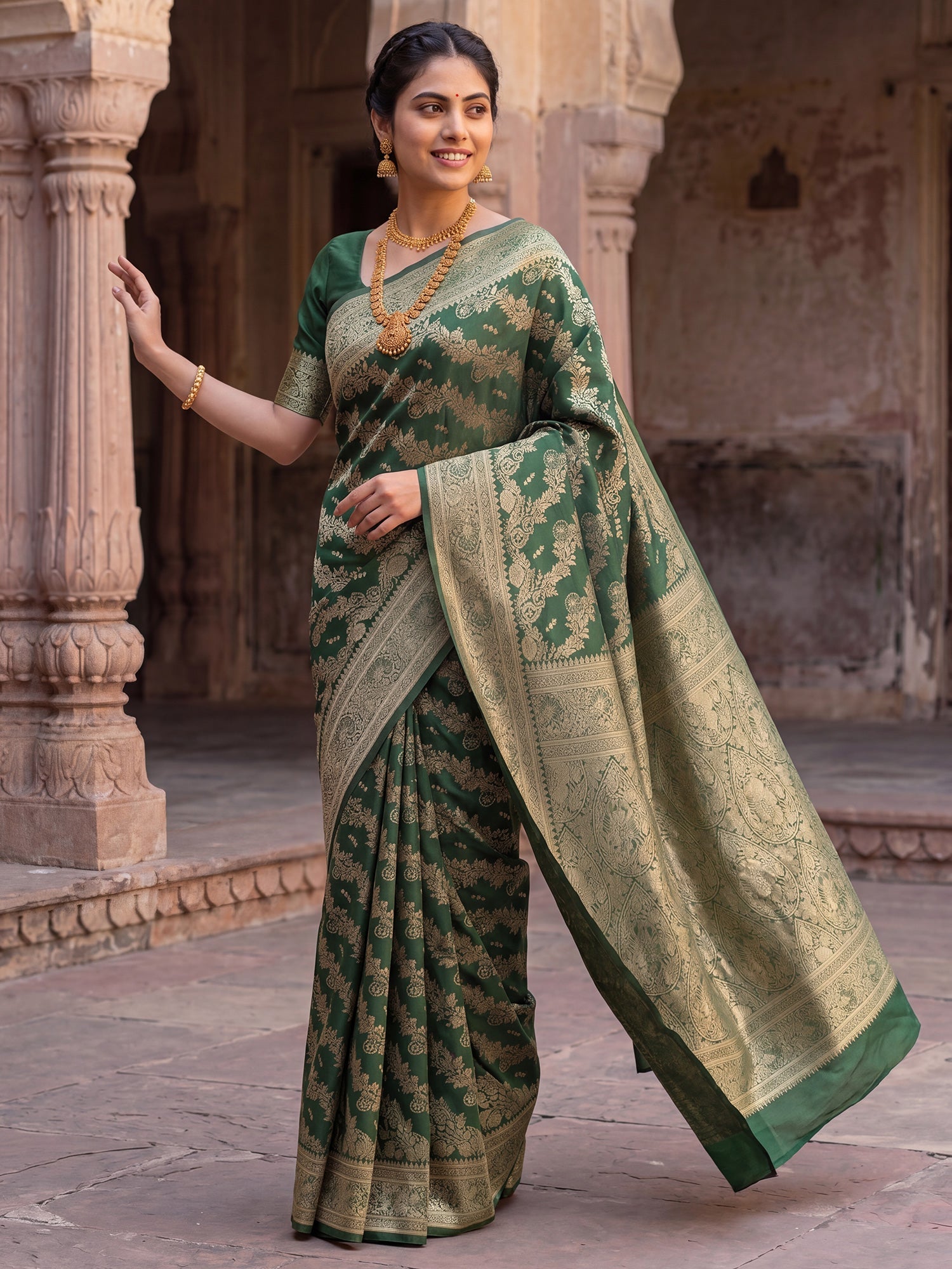Saree Deep Emerald Green Diagonal Foliage Banarasi Silk - Ressa