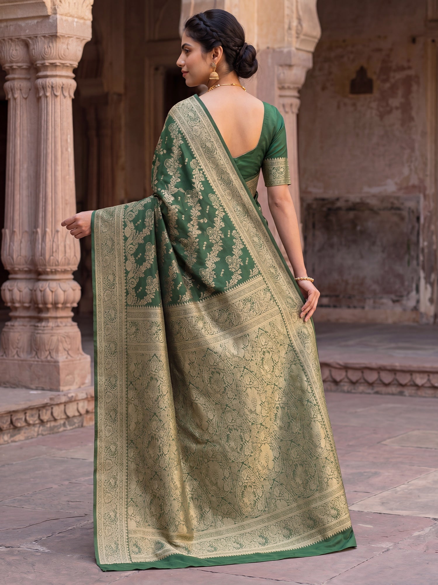 Saree Deep Emerald Green Diagonal Foliage Banarasi Silk - Ressa