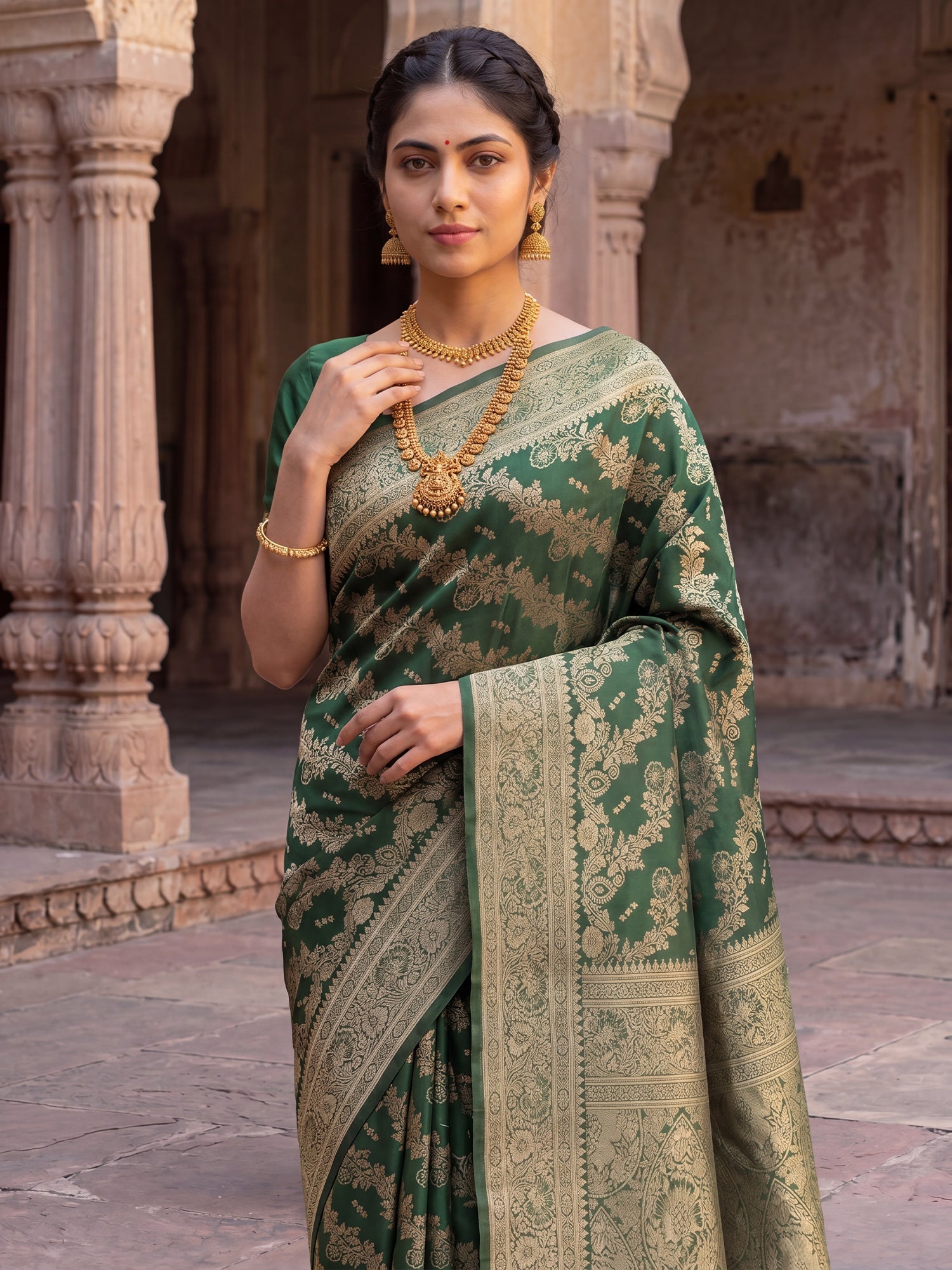 Saree Deep Emerald Green Diagonal Foliage Banarasi Silk - Ressa