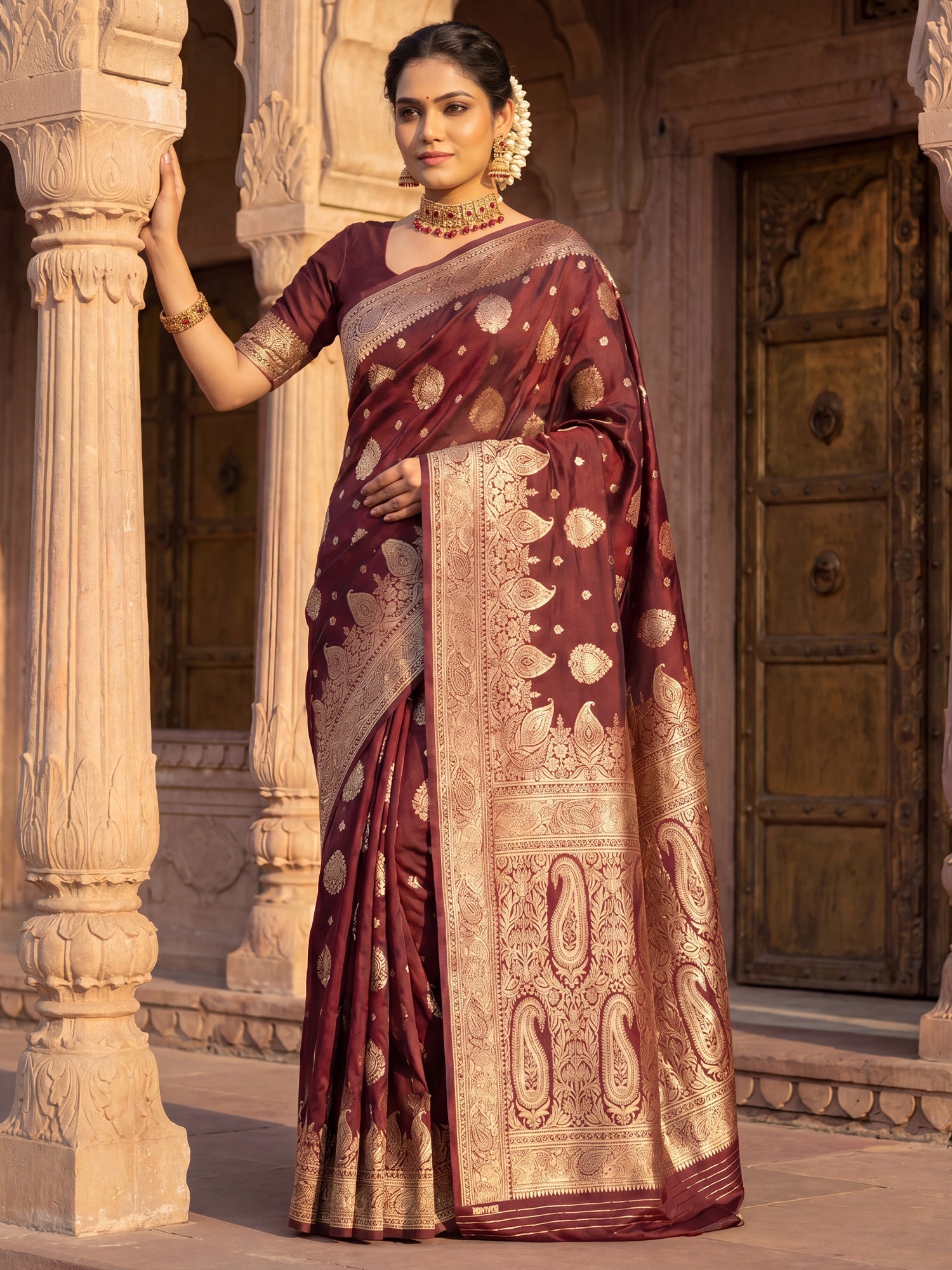 Saree Heritage Coffee Brown Paisley Ensemble - Ressa