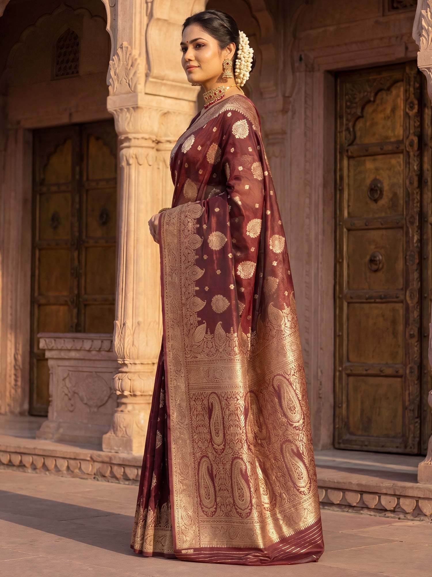 Saree Heritage Coffee Brown Paisley Ensemble - Ressa
