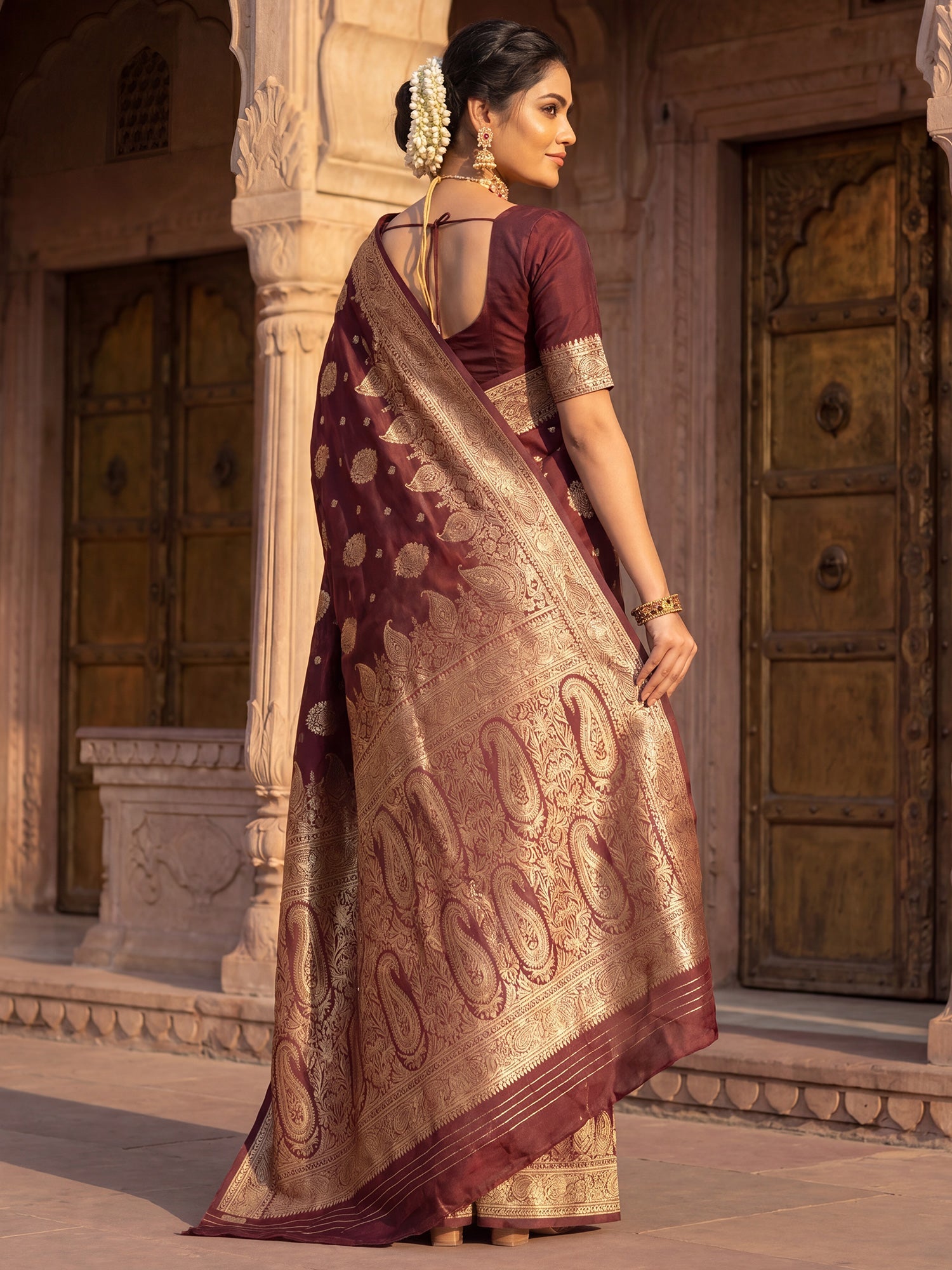 Saree Heritage Coffee Brown Paisley Ensemble - Ressa
