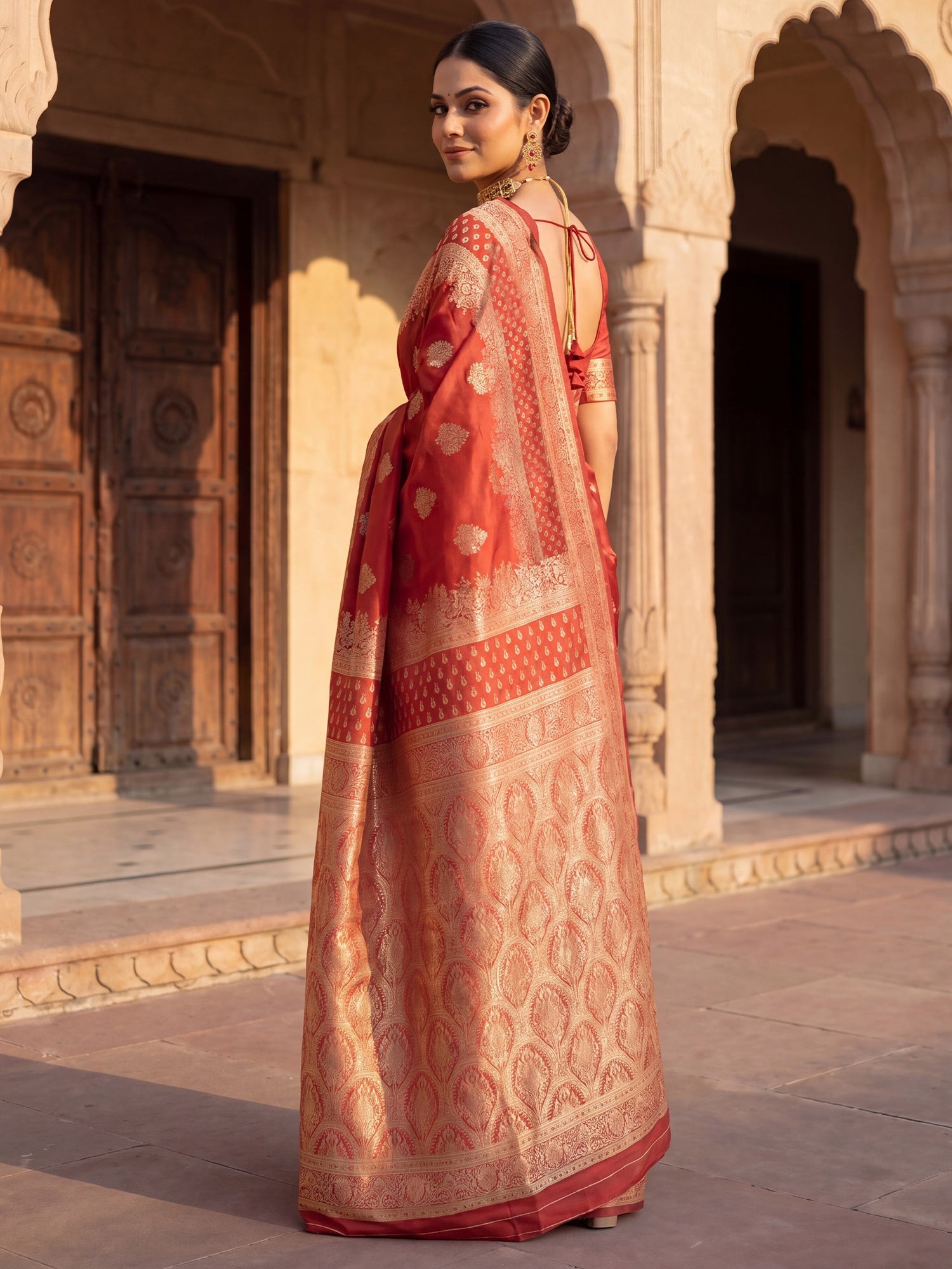 Saree Heritage Vermilion Red Diamond Grid Banarasi Silk - Ressa