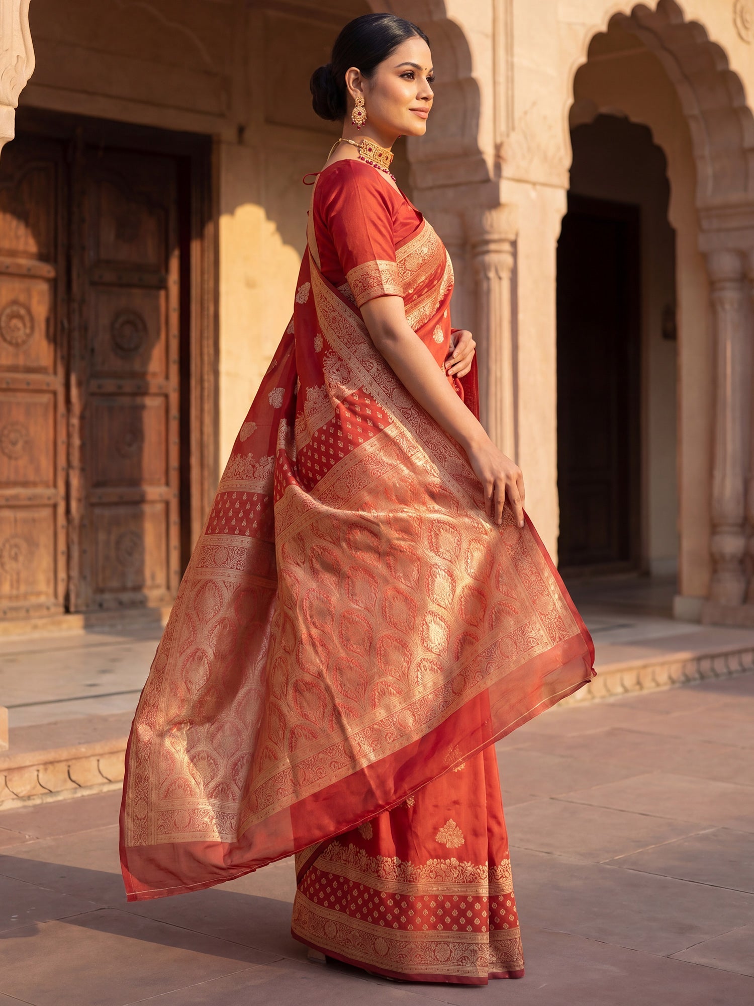 Saree Heritage Vermilion Red Diamond Grid Banarasi Silk - Ressa