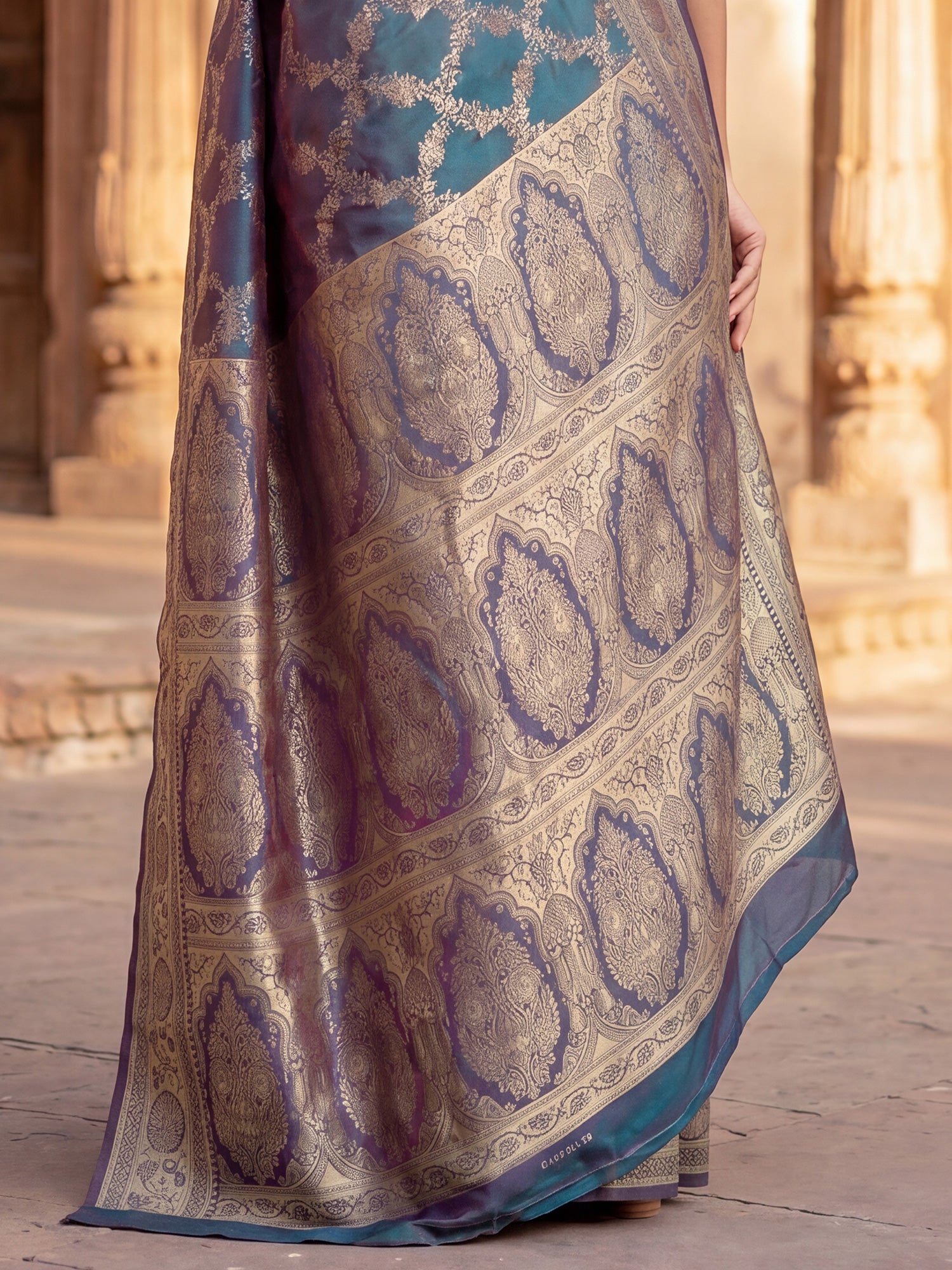 Saree Majestic Teal Green and Melted Purple Dual-Tone Banarasi Silk - Ressa