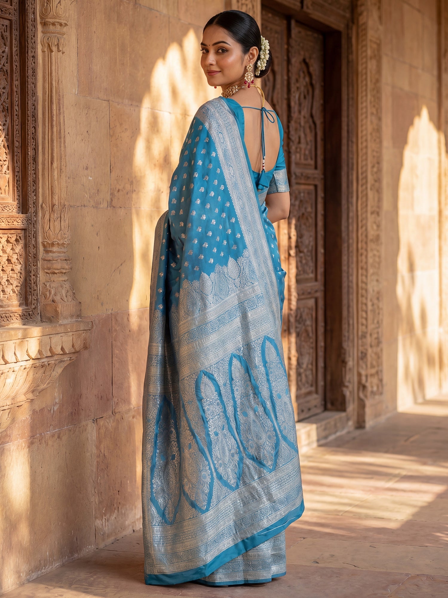 Saree Regal Navy Blue Paisley Motif Banarasi Silk - Ressa